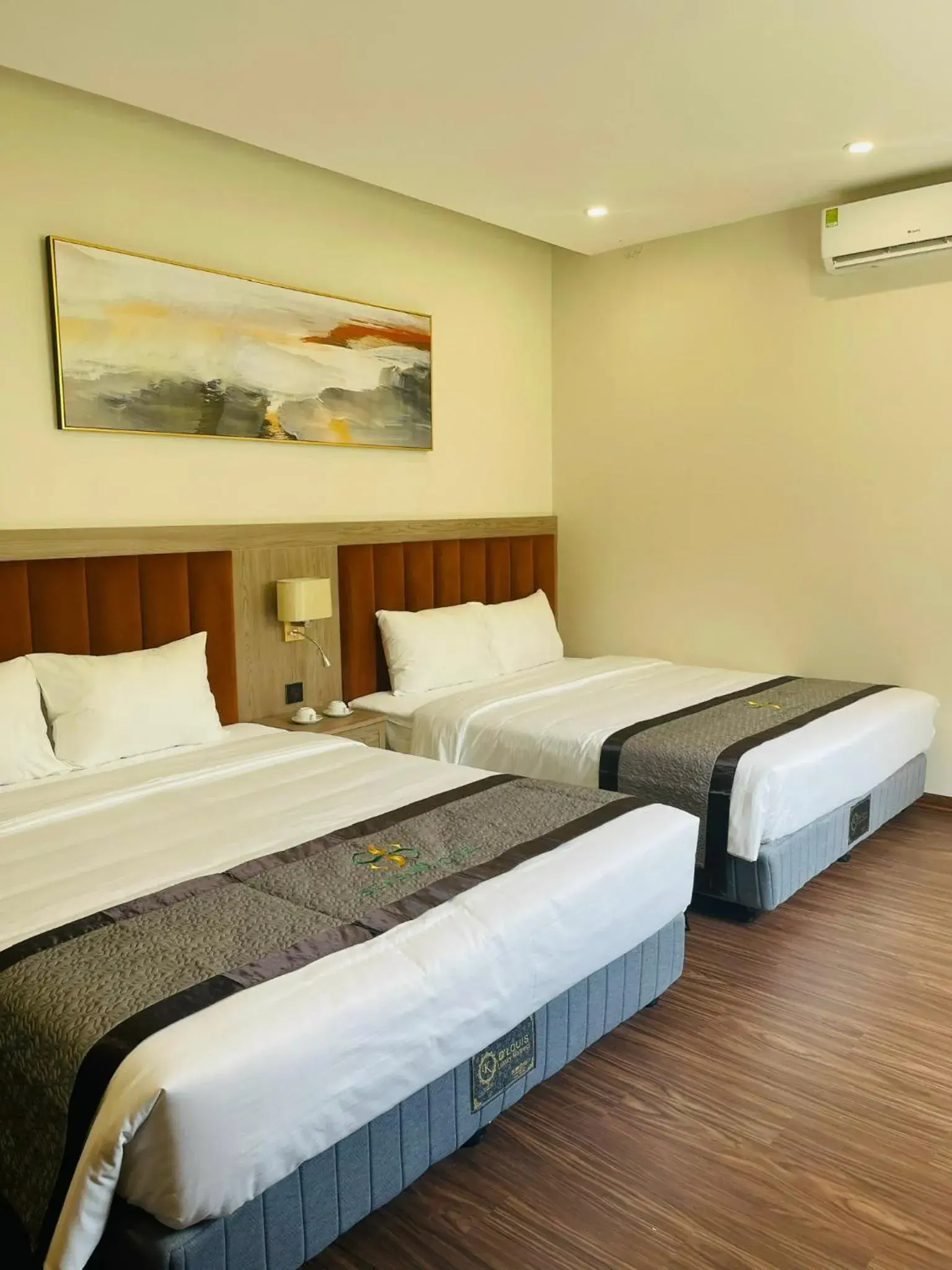 Bedroom, Bed in Ha Long Seasun Hotel Bedroom, Bed in Ha Long Seasun Hotel