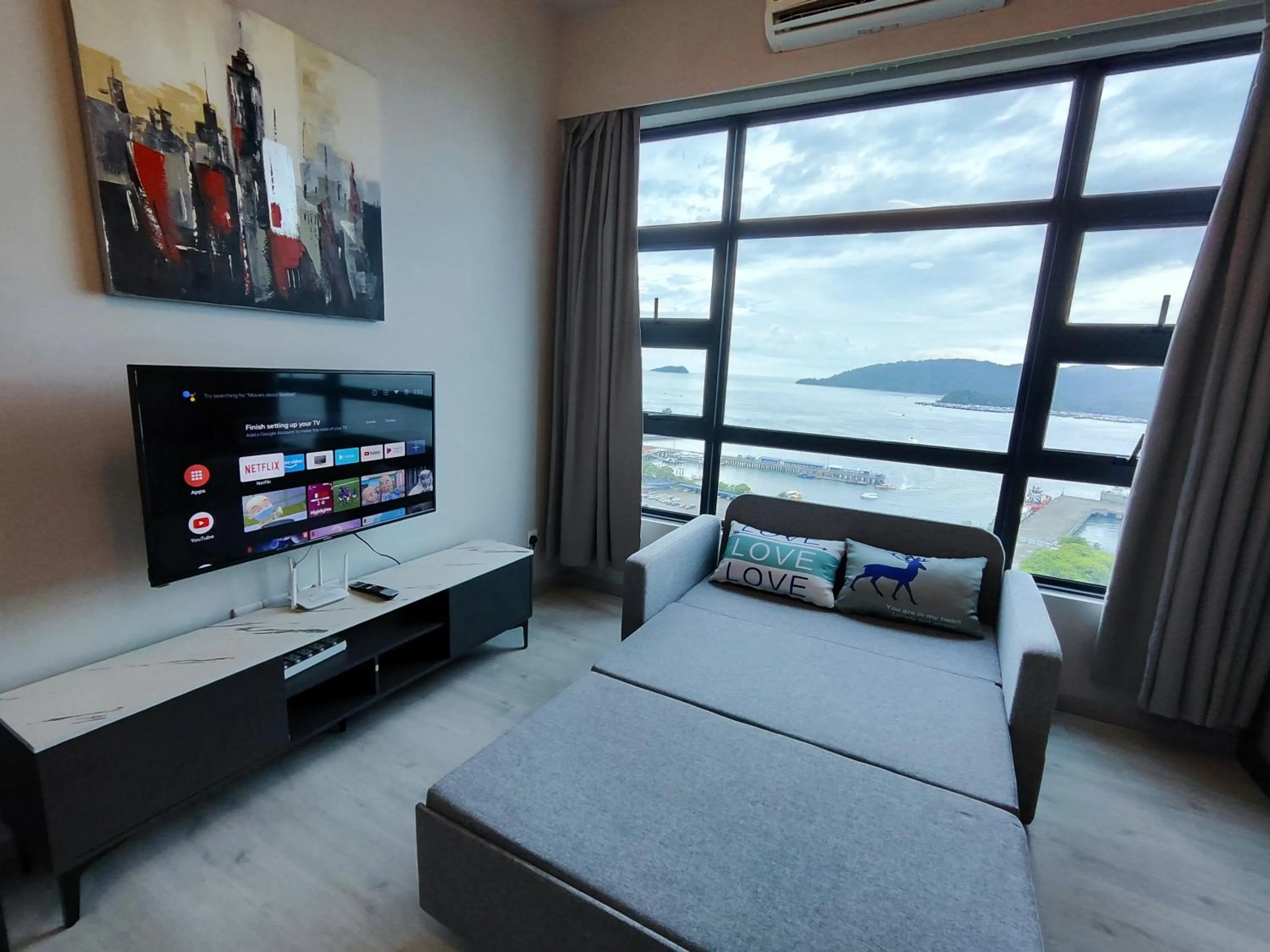 Bed in Jesselton Quay Citypads