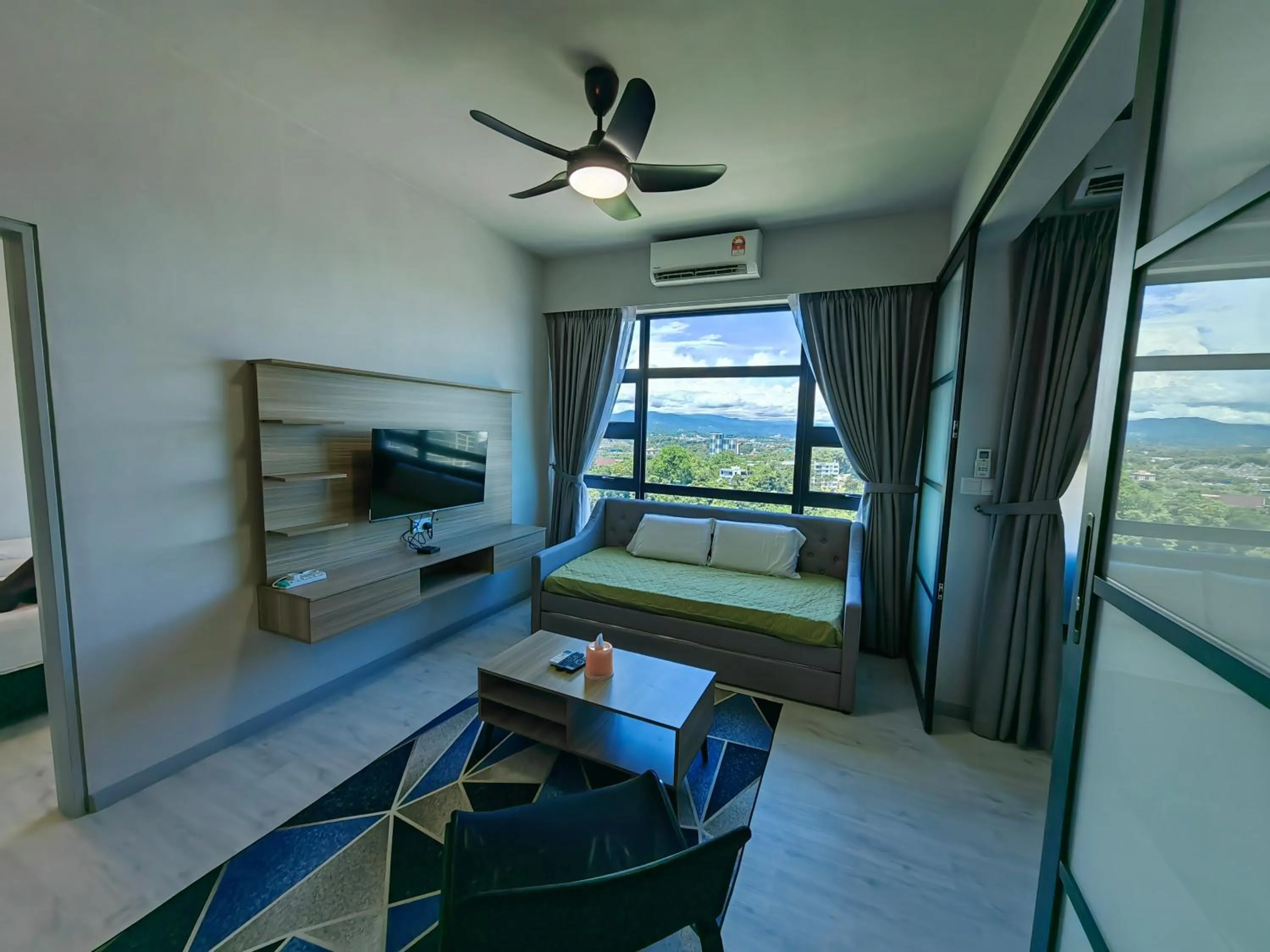 Jesselton Quay Citypads