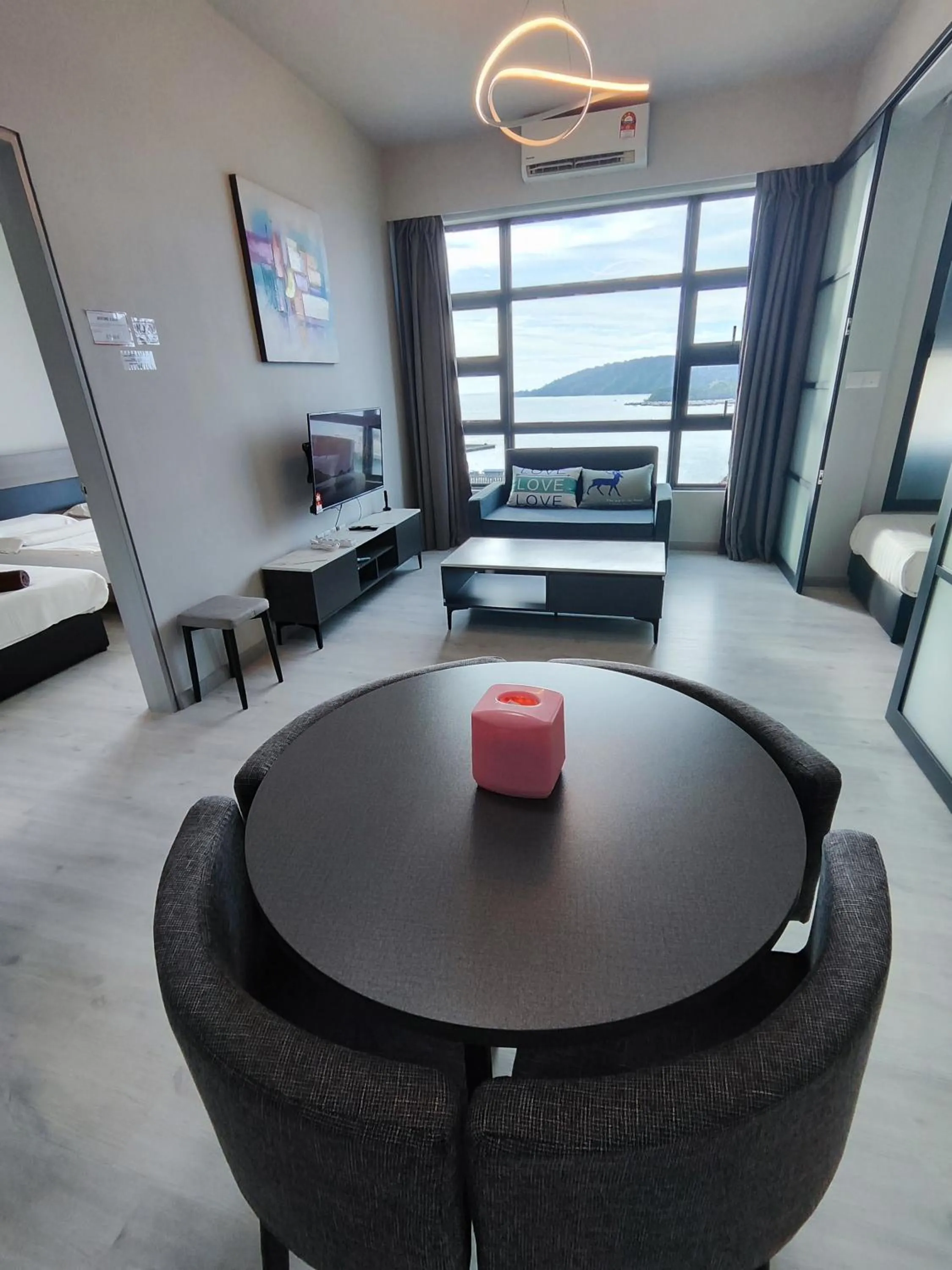 Bed in Jesselton Quay Citypads