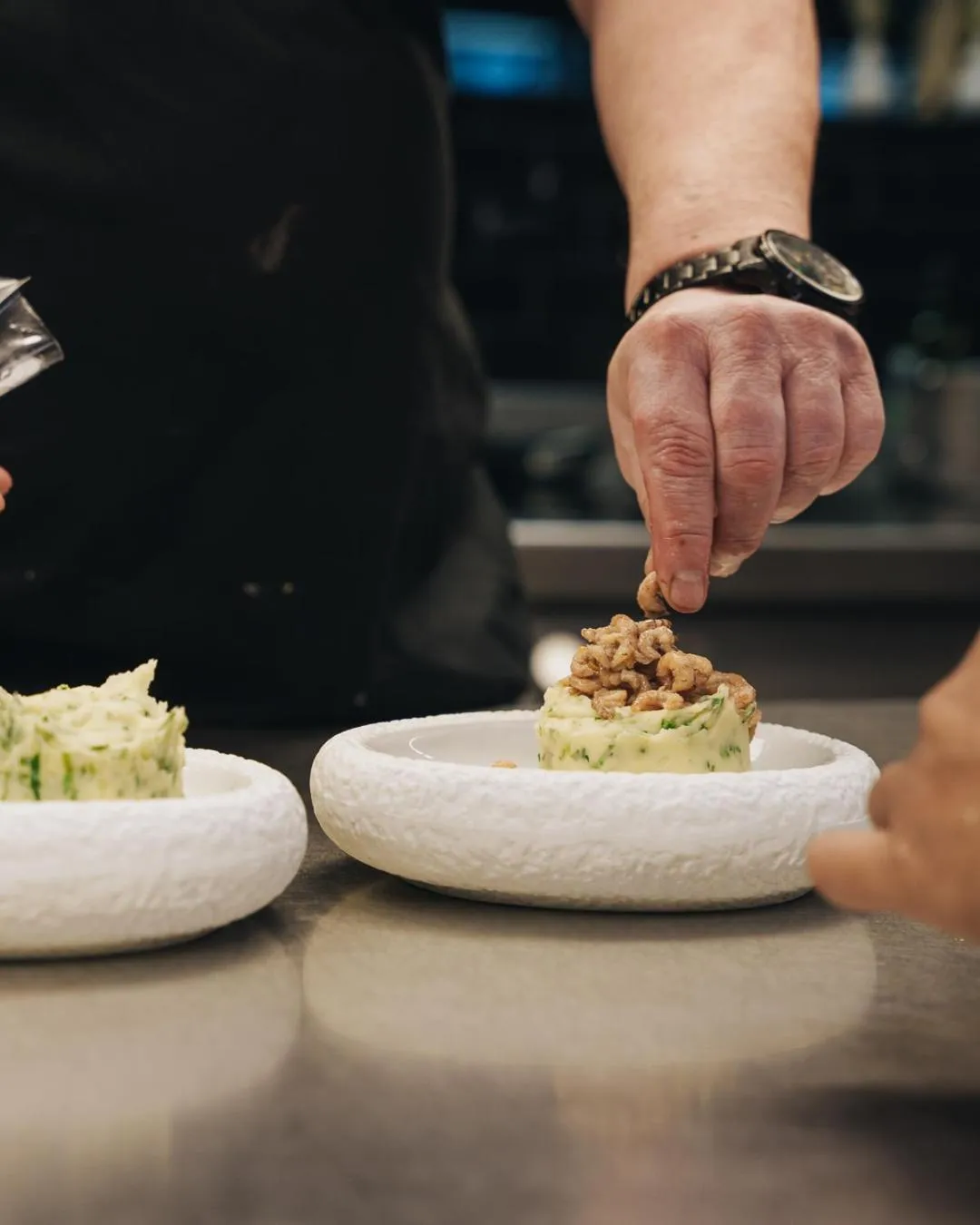 Restaurant/places to eat in The CORNR Hotel