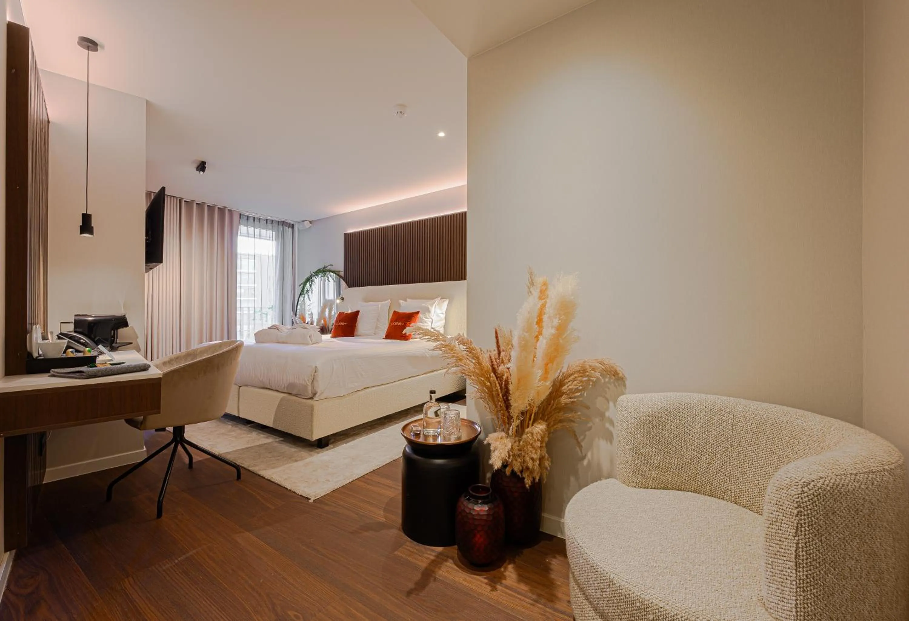 Photo of the whole room, Bed in The CORNR Hotel