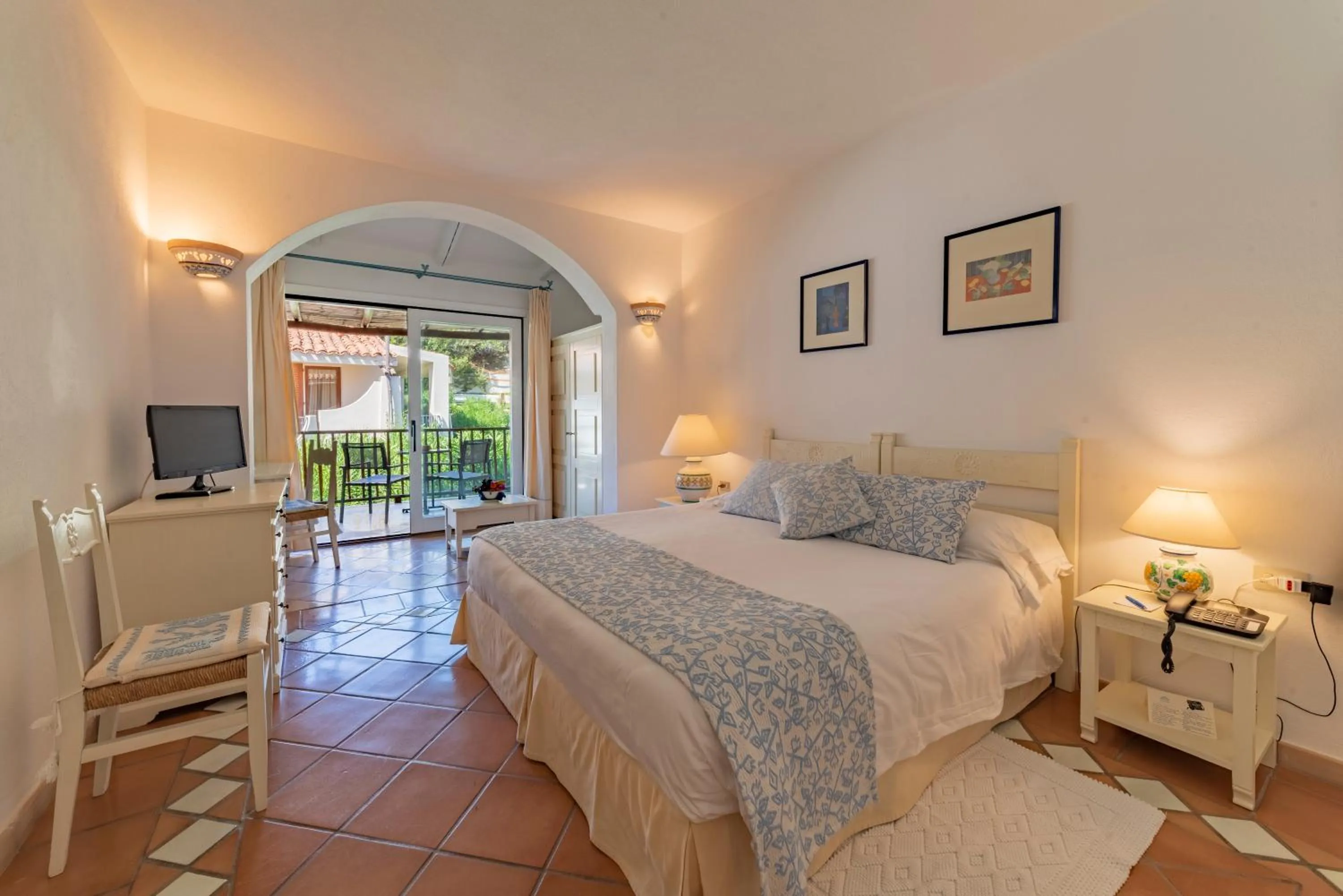 Photo of the whole room, Bed in Club Hotel Baja Sardinia