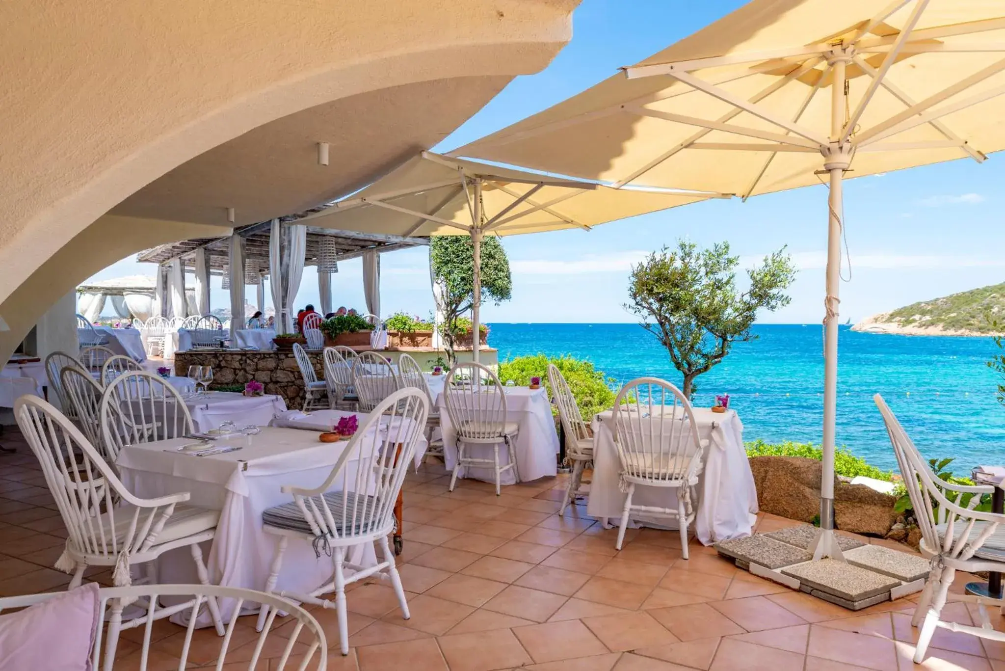 Restaurant/places to eat in Club Hotel Baja Sardinia Restaurant/places to eat in Club Hotel Baja Sardinia