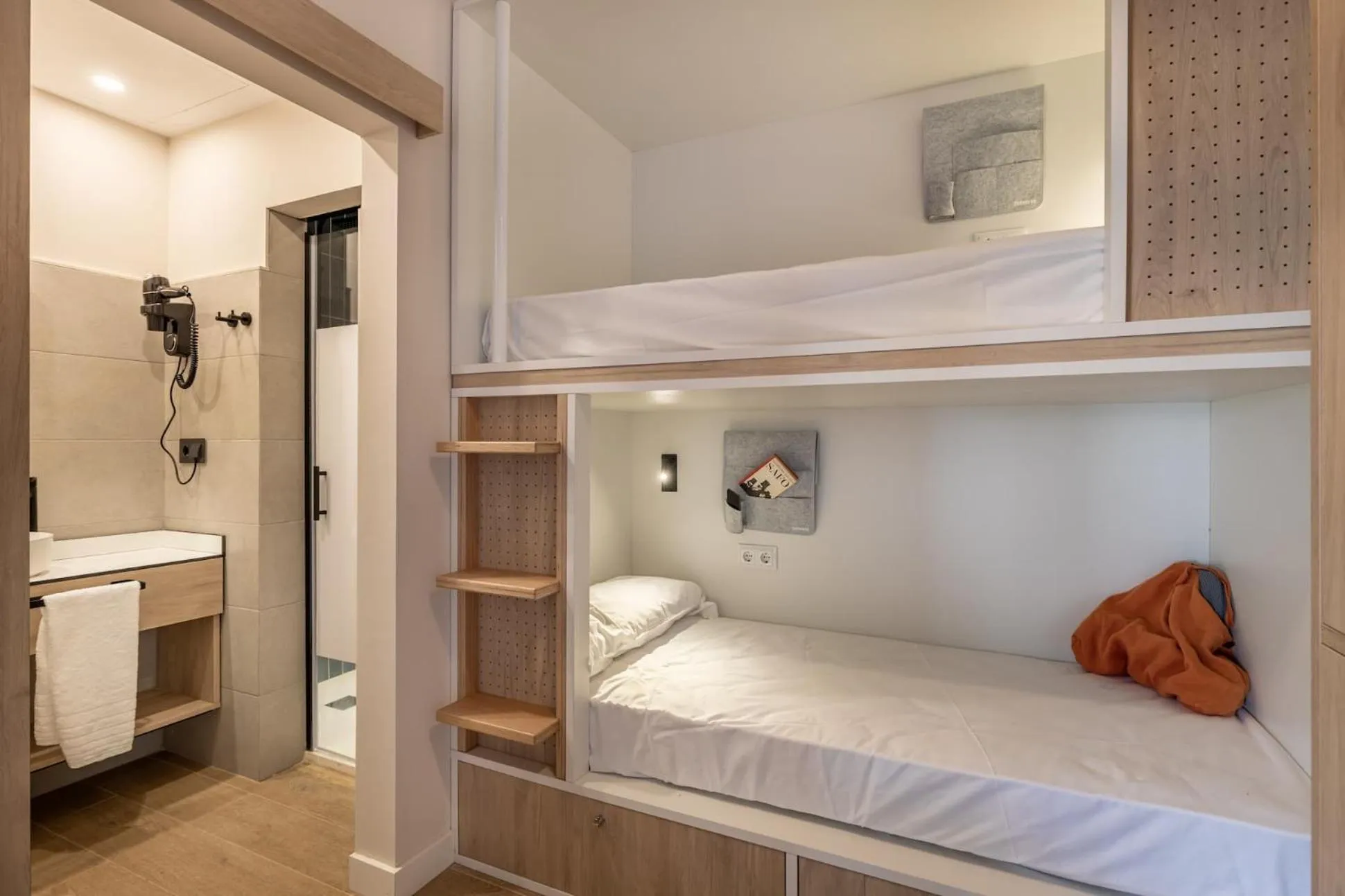 Bed in Líbere Córdoba Patio Santa Marta