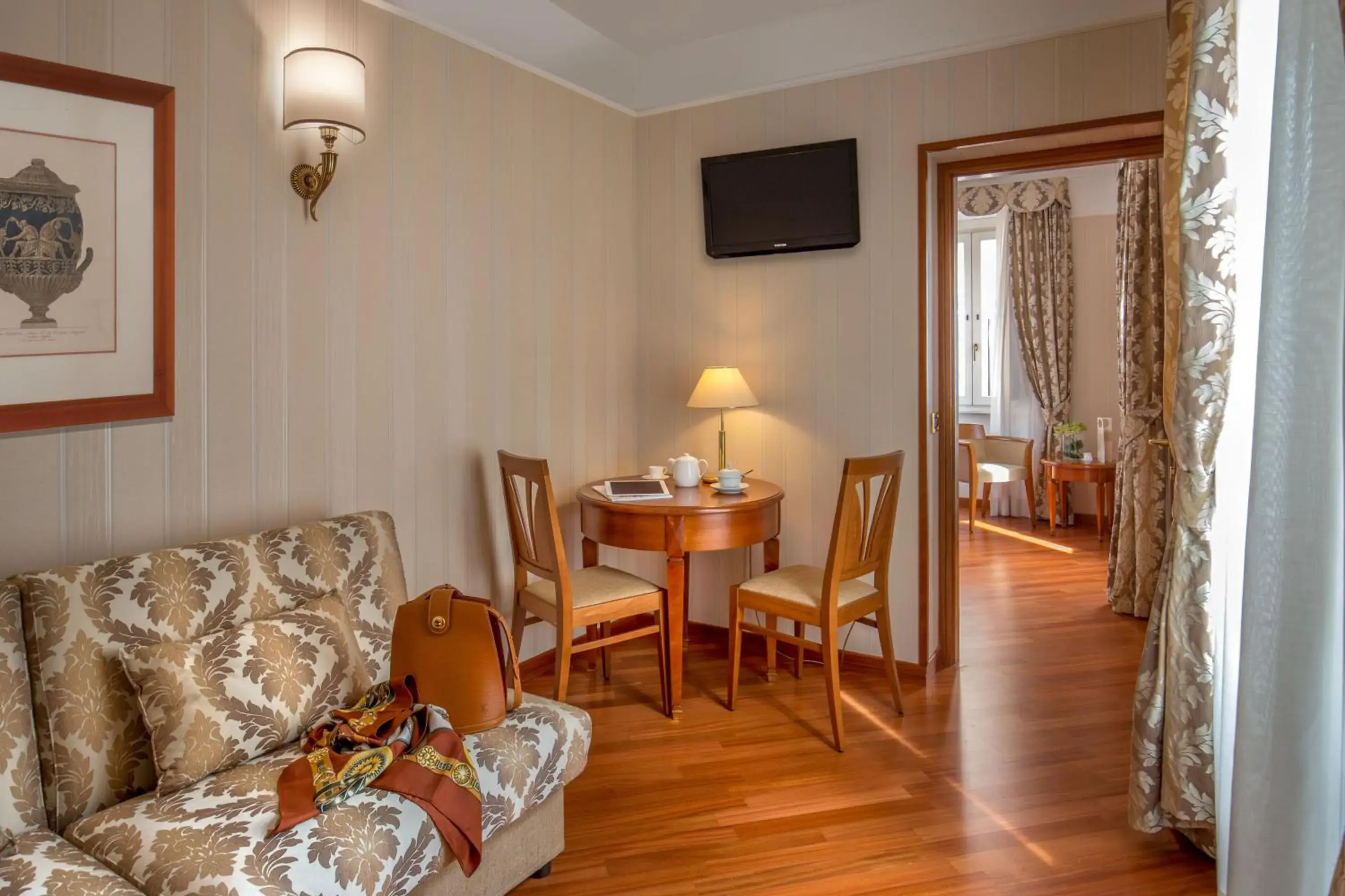 Photo of the whole room in Albergo Ottocento Photo of the whole room in Albergo Ottocento