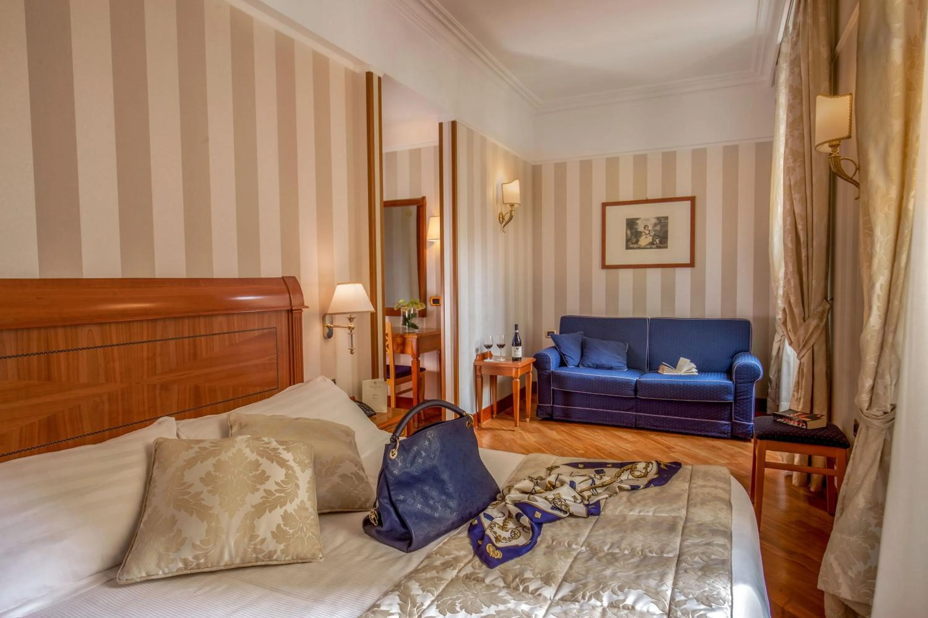 Photo of the whole room, Bed in Albergo Ottocento