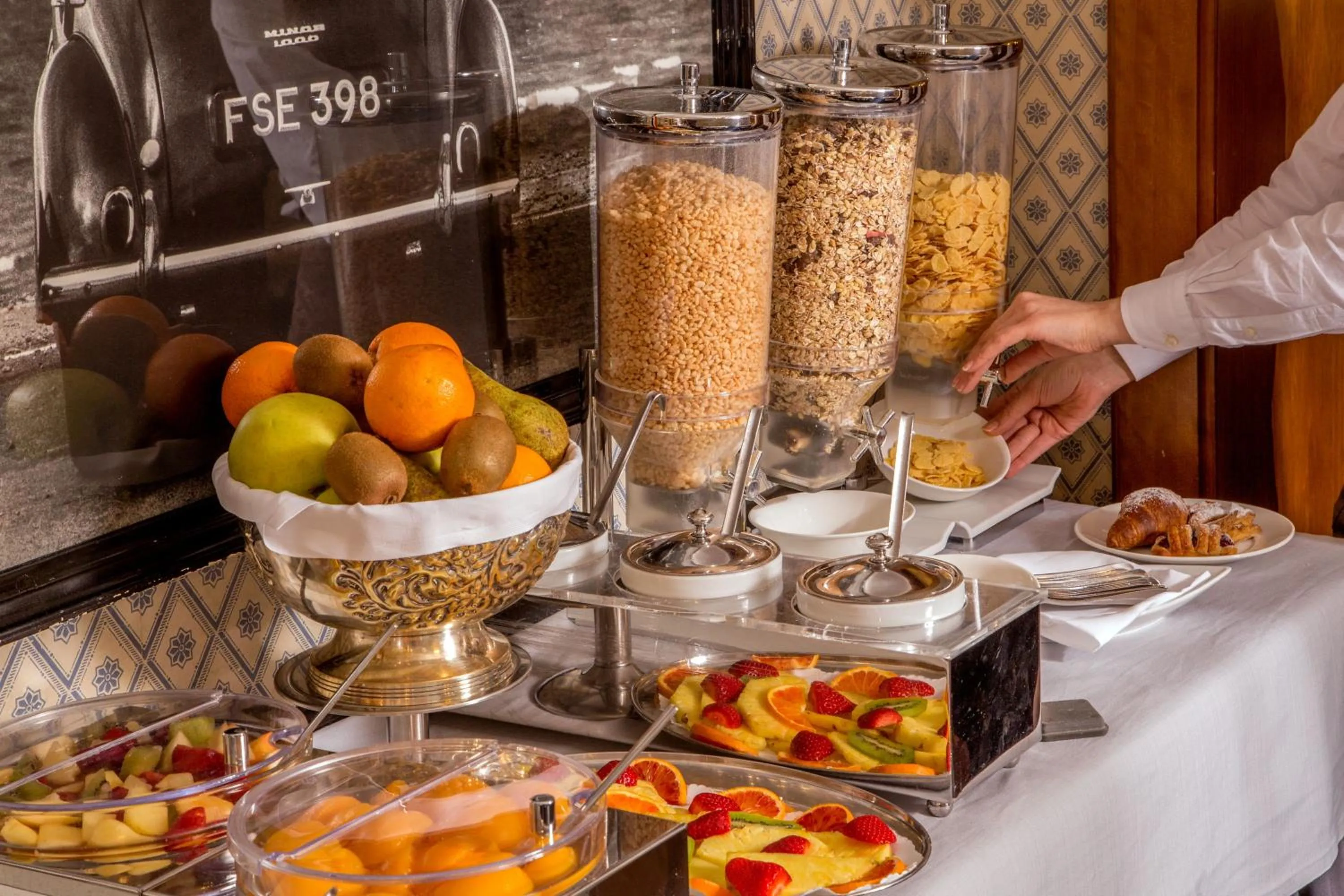 Restaurant/places to eat in Albergo Ottocento