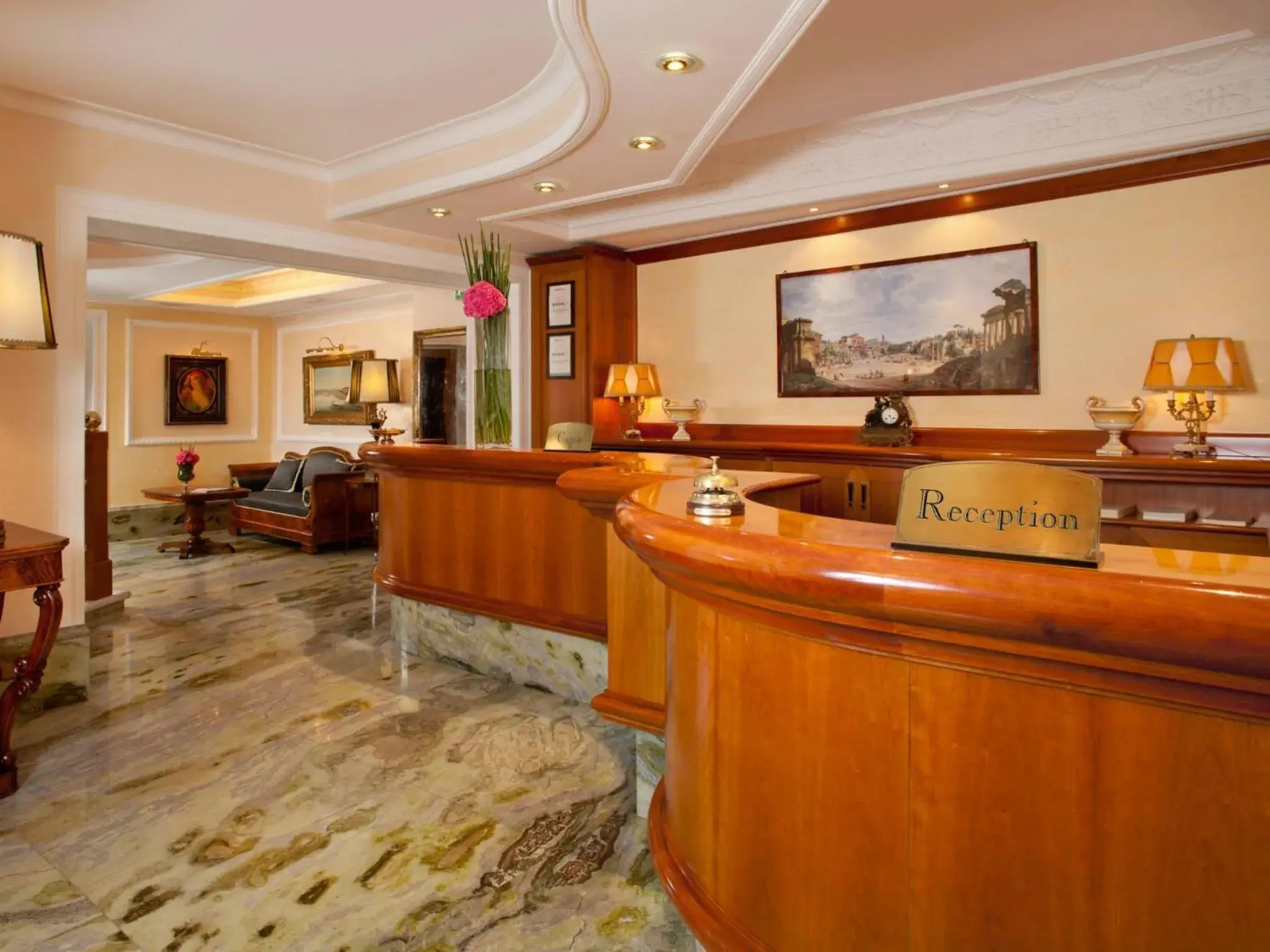 Lobby or reception in Albergo Ottocento Lobby or reception in Albergo Ottocento