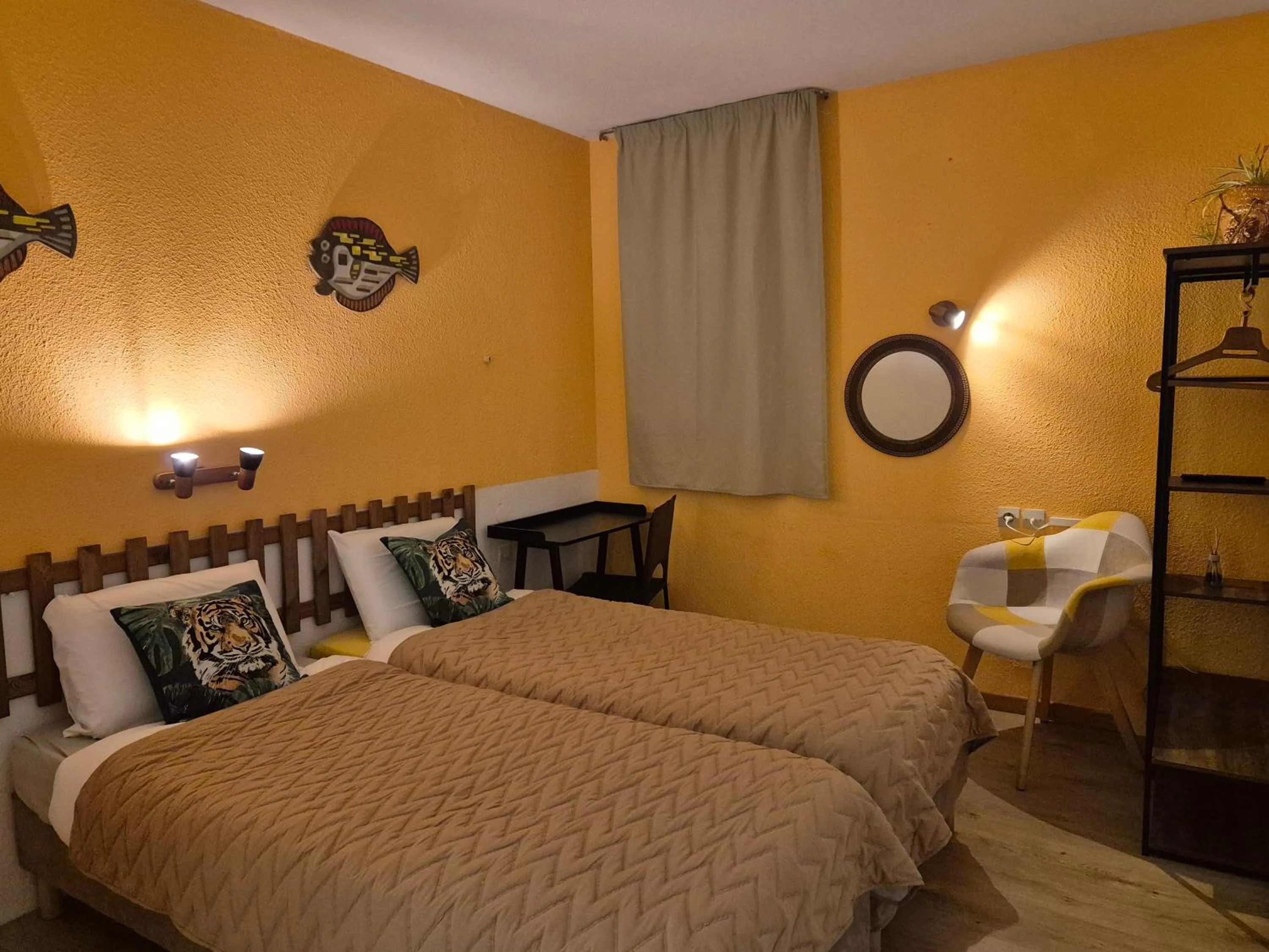 Bed in Bel Hotel Restaurant la Gentilhommière