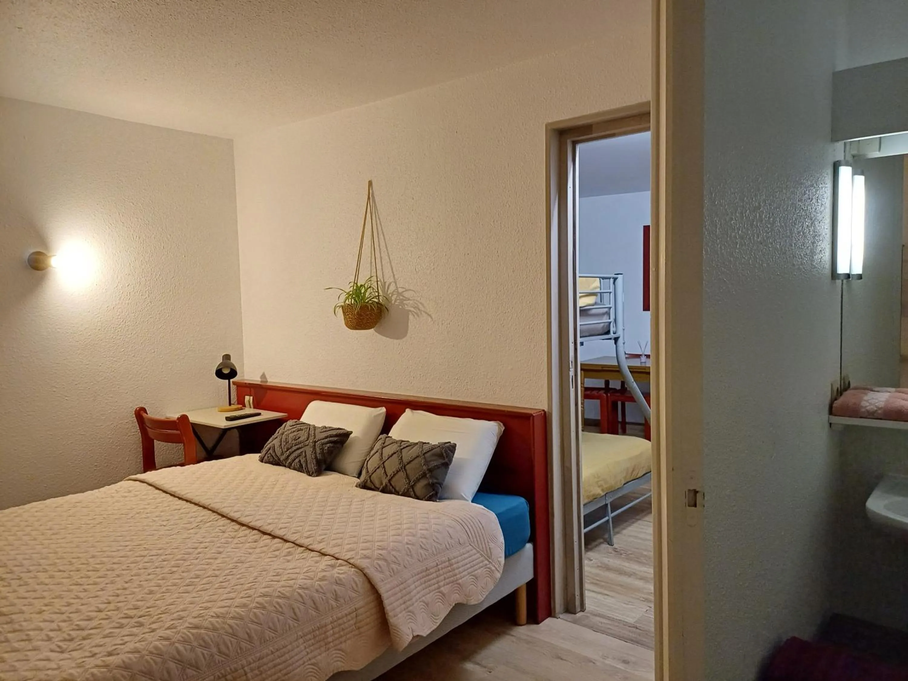 Bed in Bel Hotel Restaurant la Gentilhommière