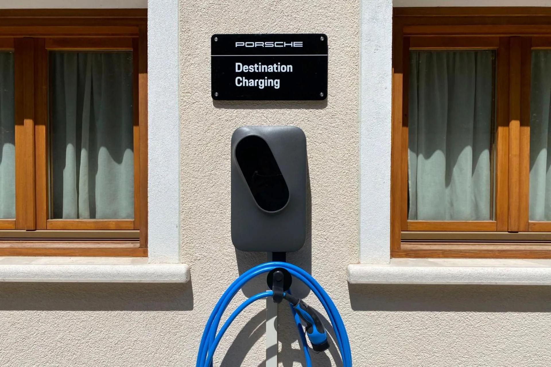 Parking in Hotel La Maison Wellness & Spa