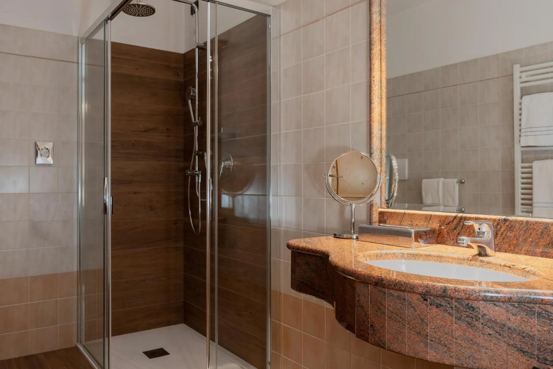 Shower in Hotel La Maison Wellness & Spa