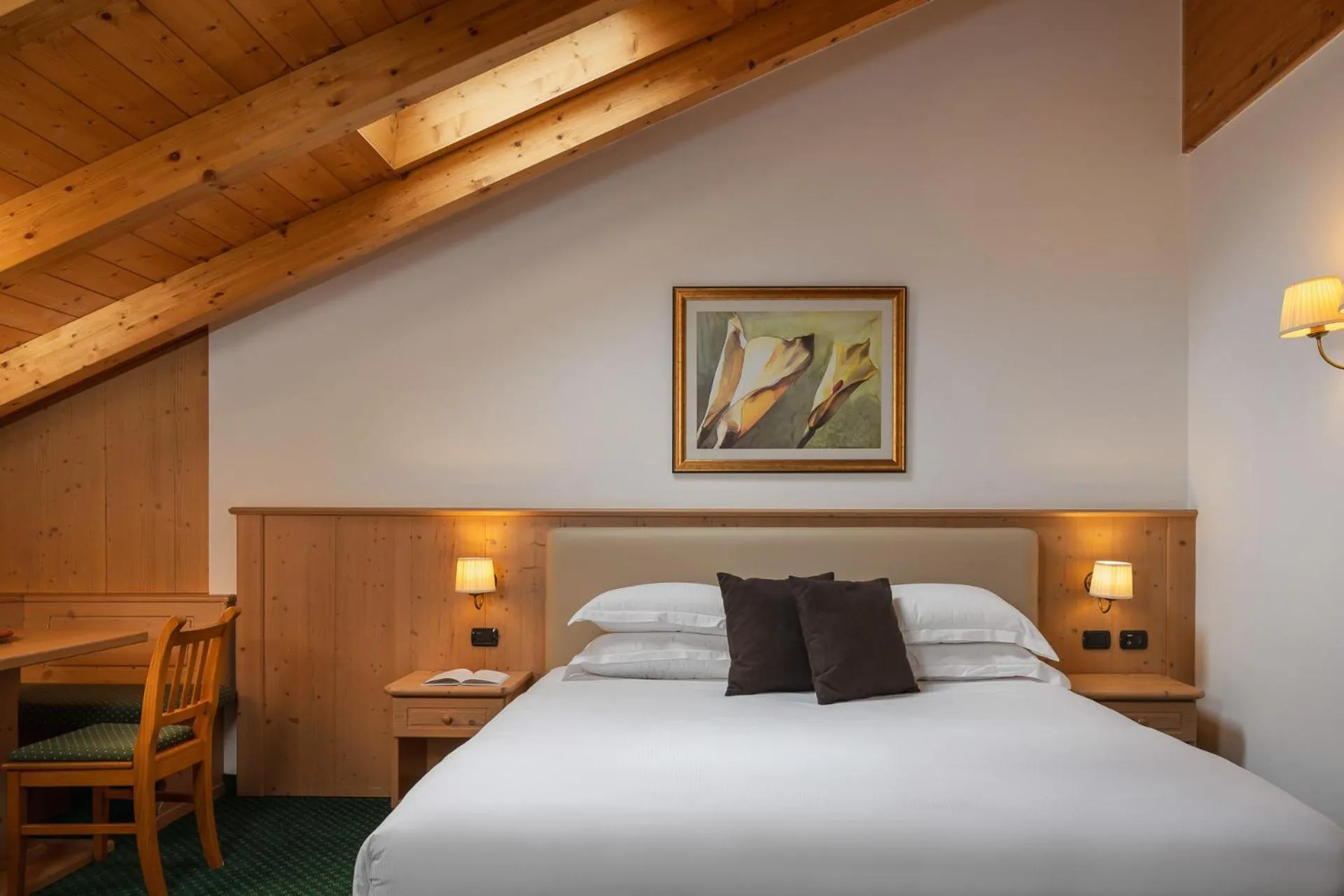 Photo of the whole room, Bed in Hotel La Maison Wellness & Spa