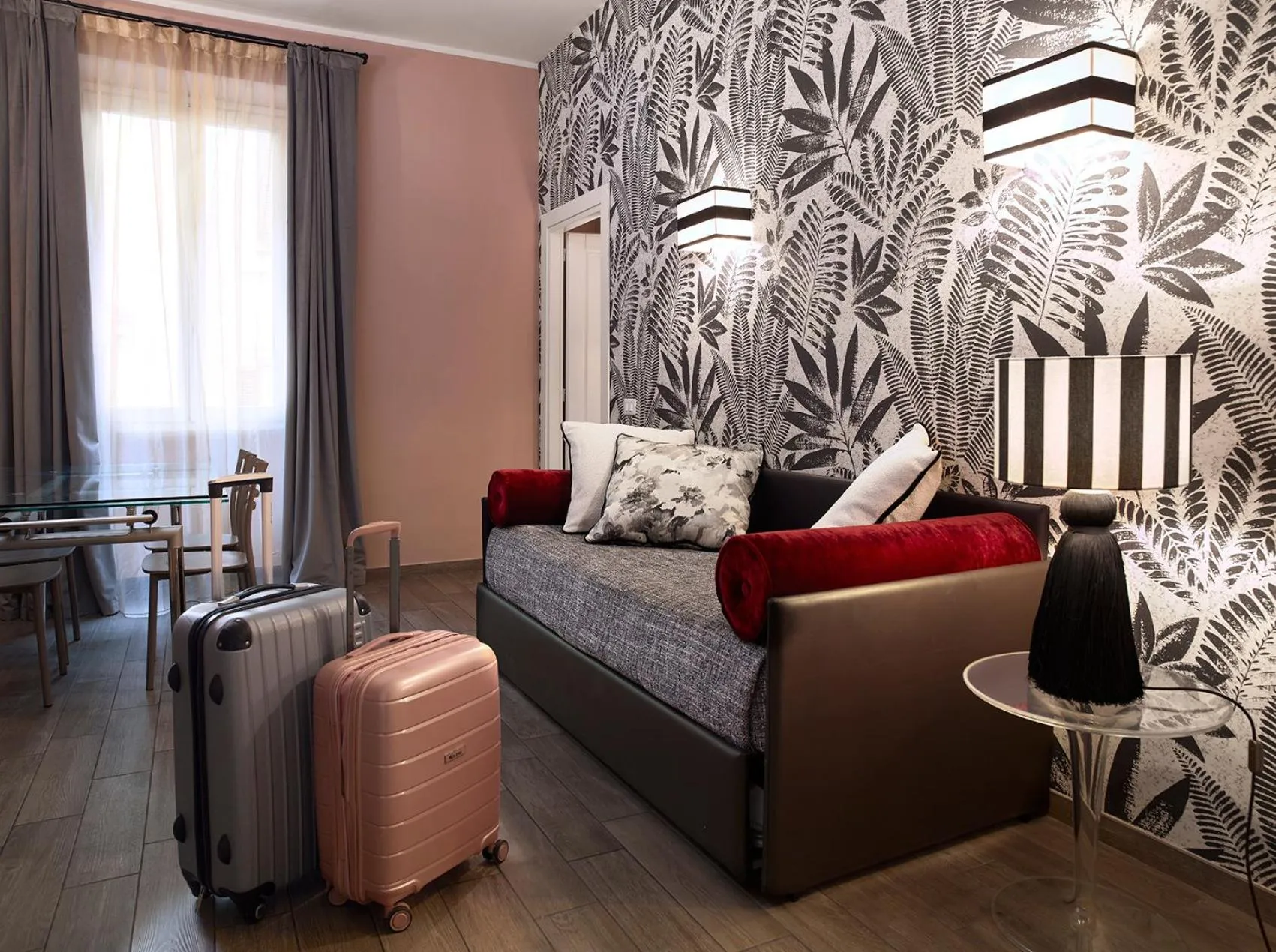 Living room, Bed in Trianon Borgo Pio Aparthotel