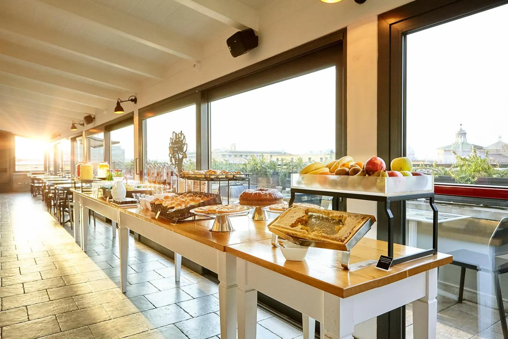 Buffet breakfast in Trianon Borgo Pio Aparthotel