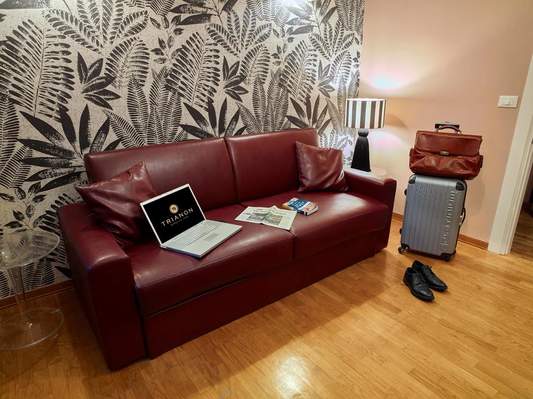 Living room in Trianon Borgo Pio Aparthotel