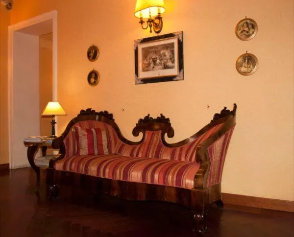 Seating area in Domus Livia