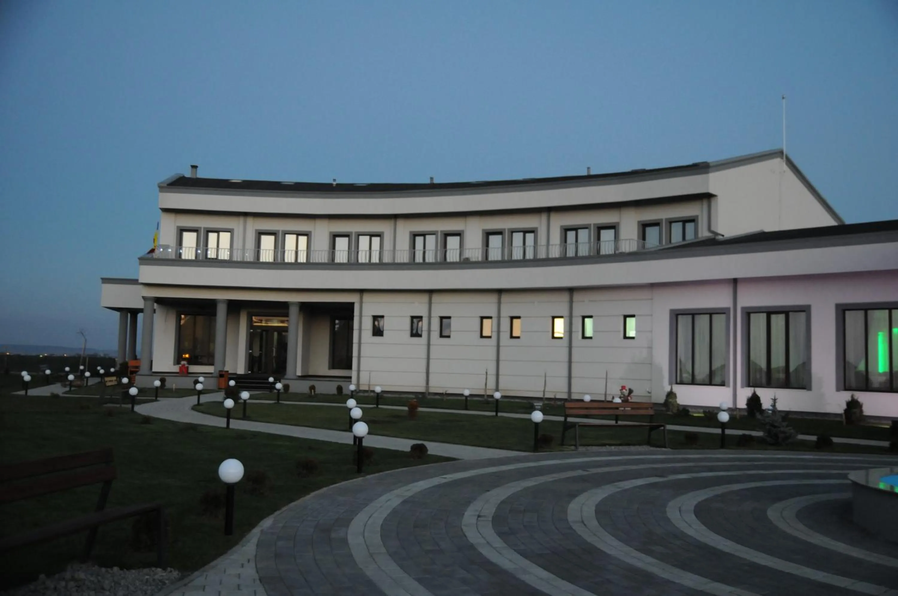 Facade/entrance in Papillon