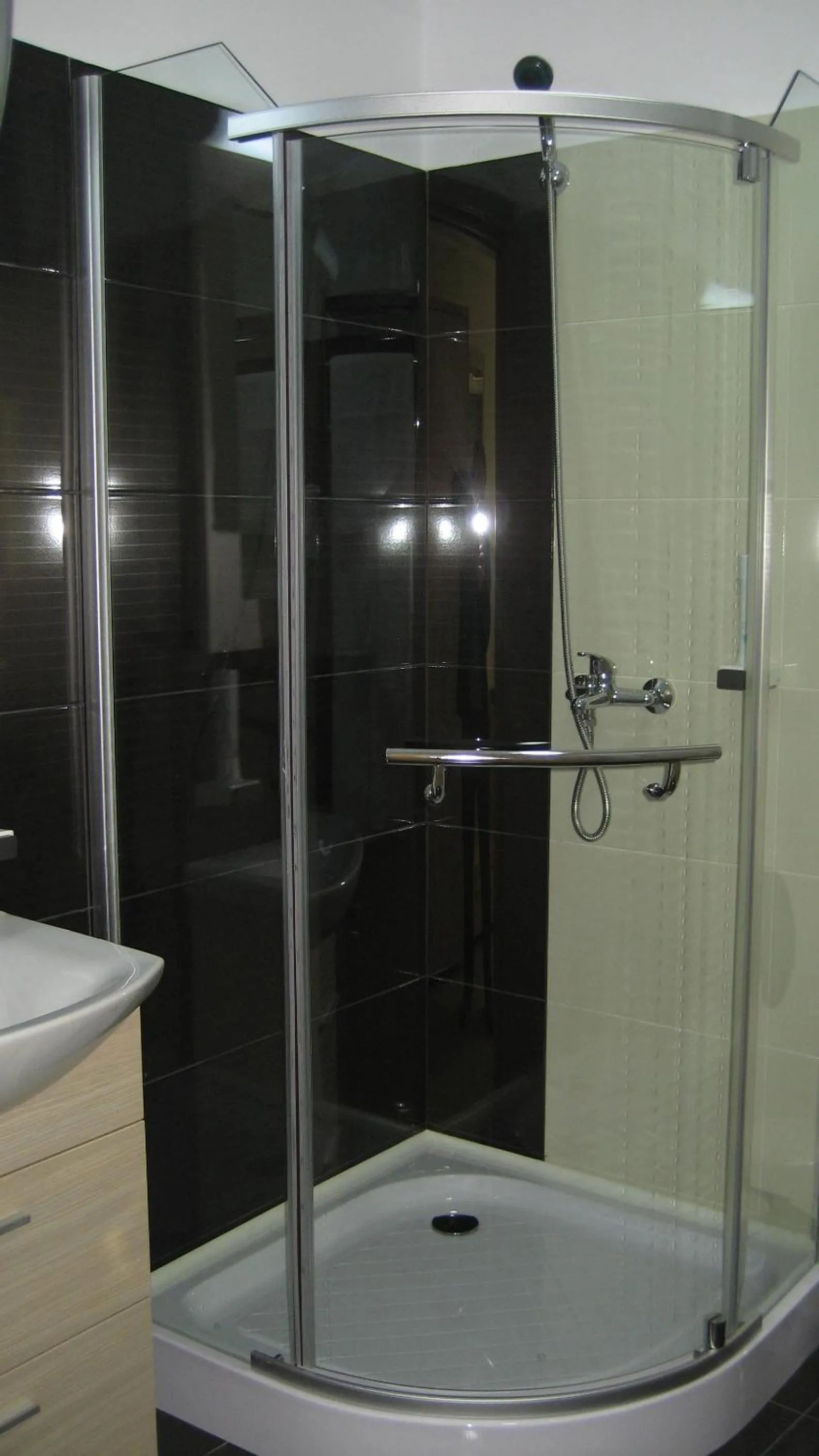 Bathroom in Papillon