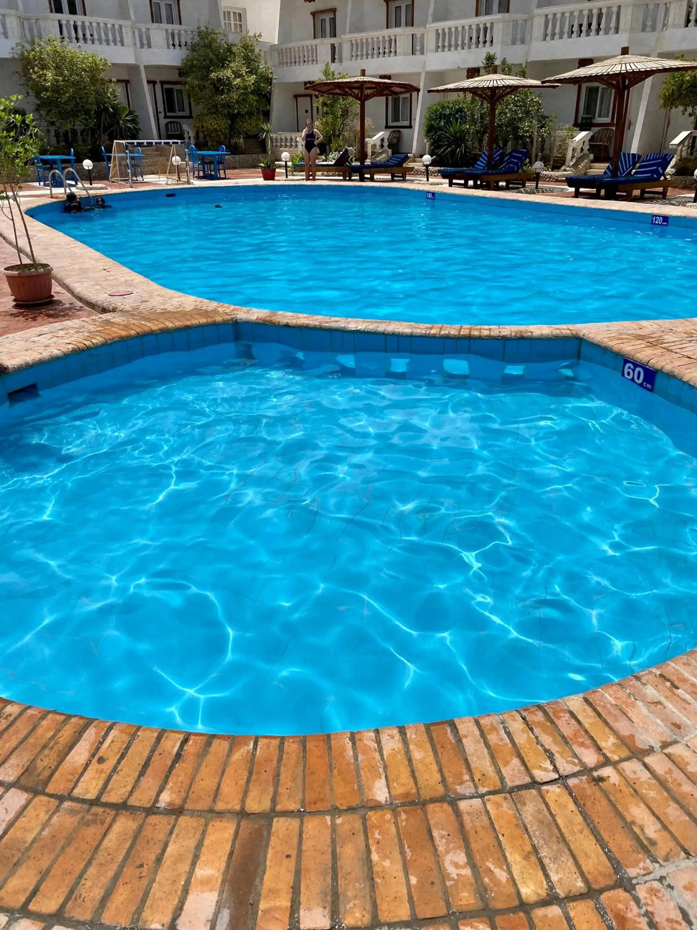 Pool view in Zak Inn