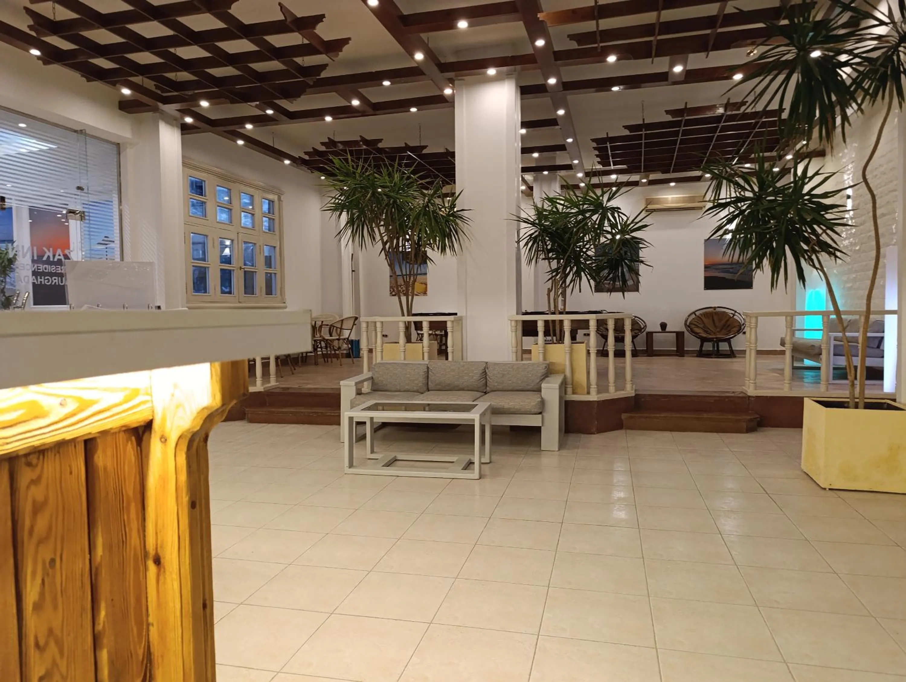 Facade/entrance in Zak Inn