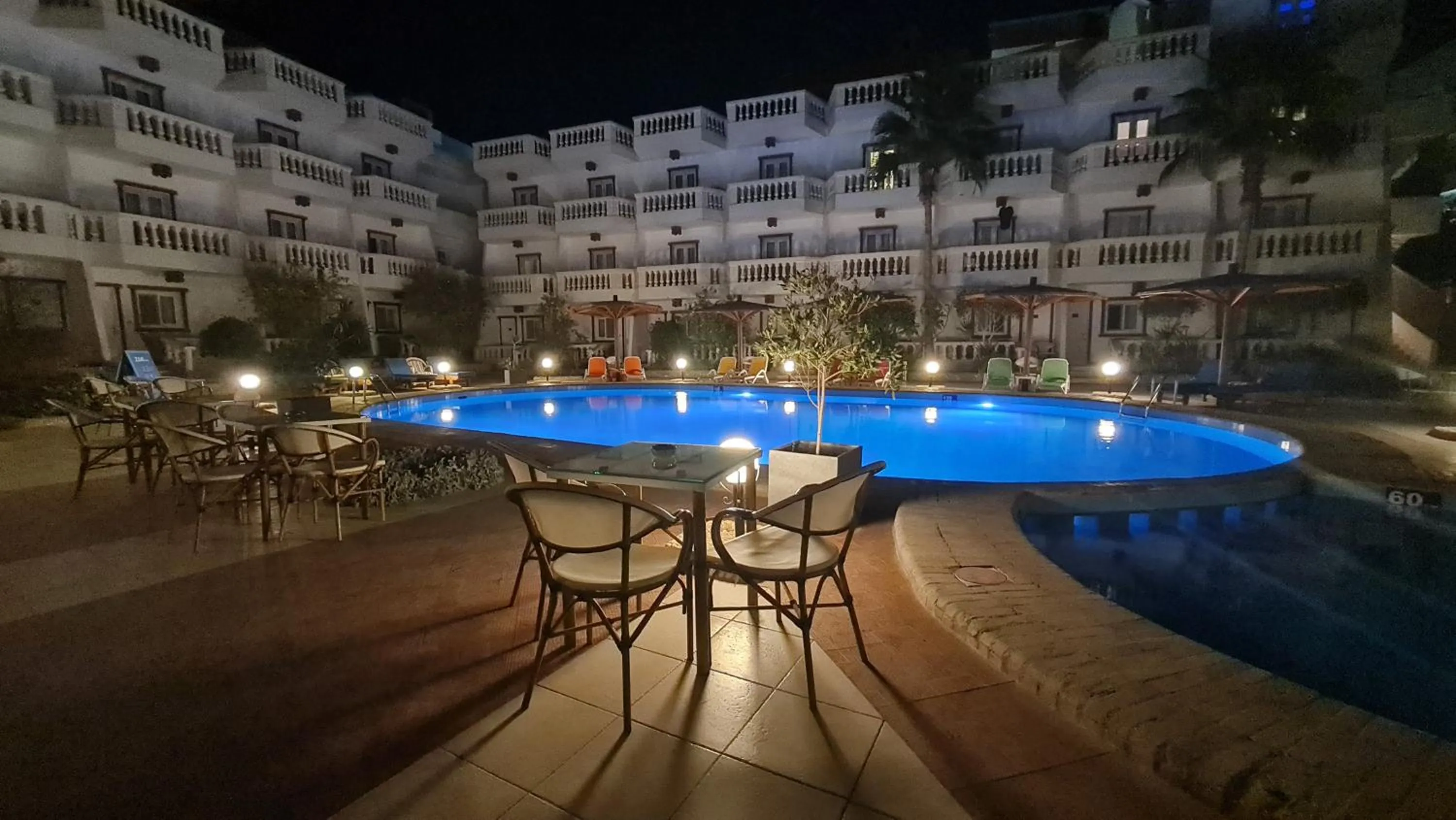 Property building in Zak Inn