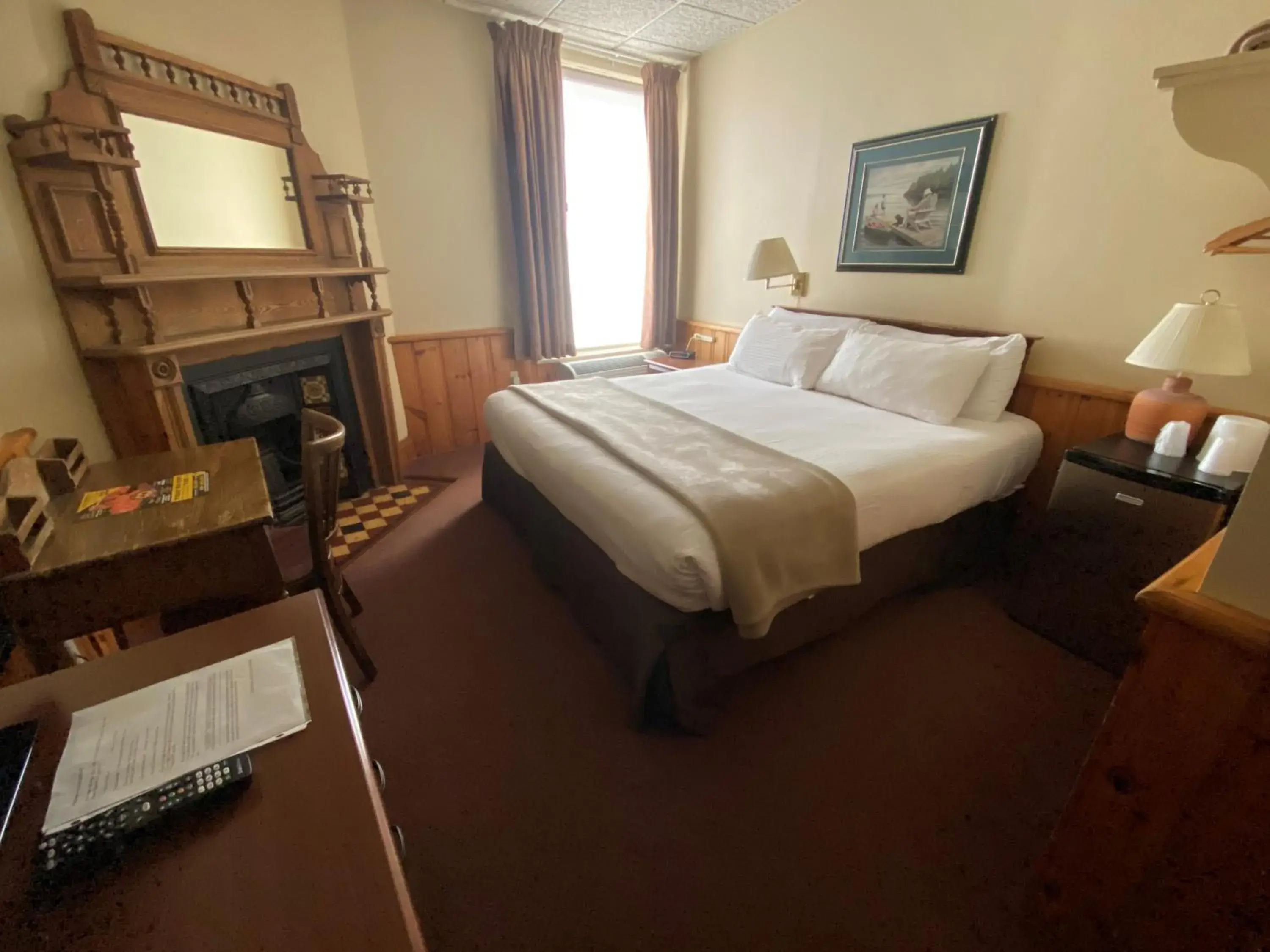 TV and multimedia, Bed in Hotel Bedford TV and multimedia, Bed in Hotel Bedford