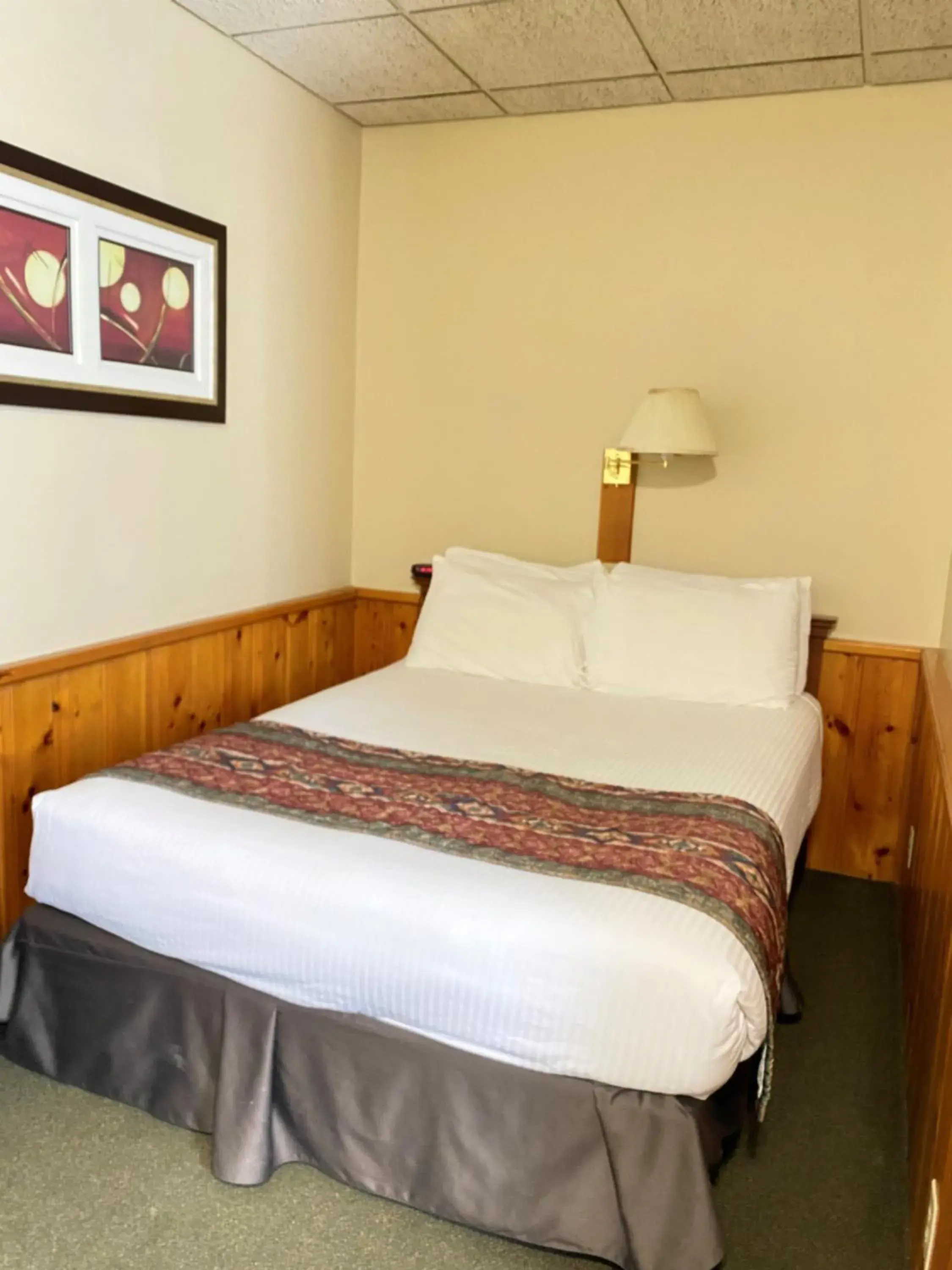 TV and multimedia, Bed in Hotel Bedford TV and multimedia, Bed in Hotel Bedford