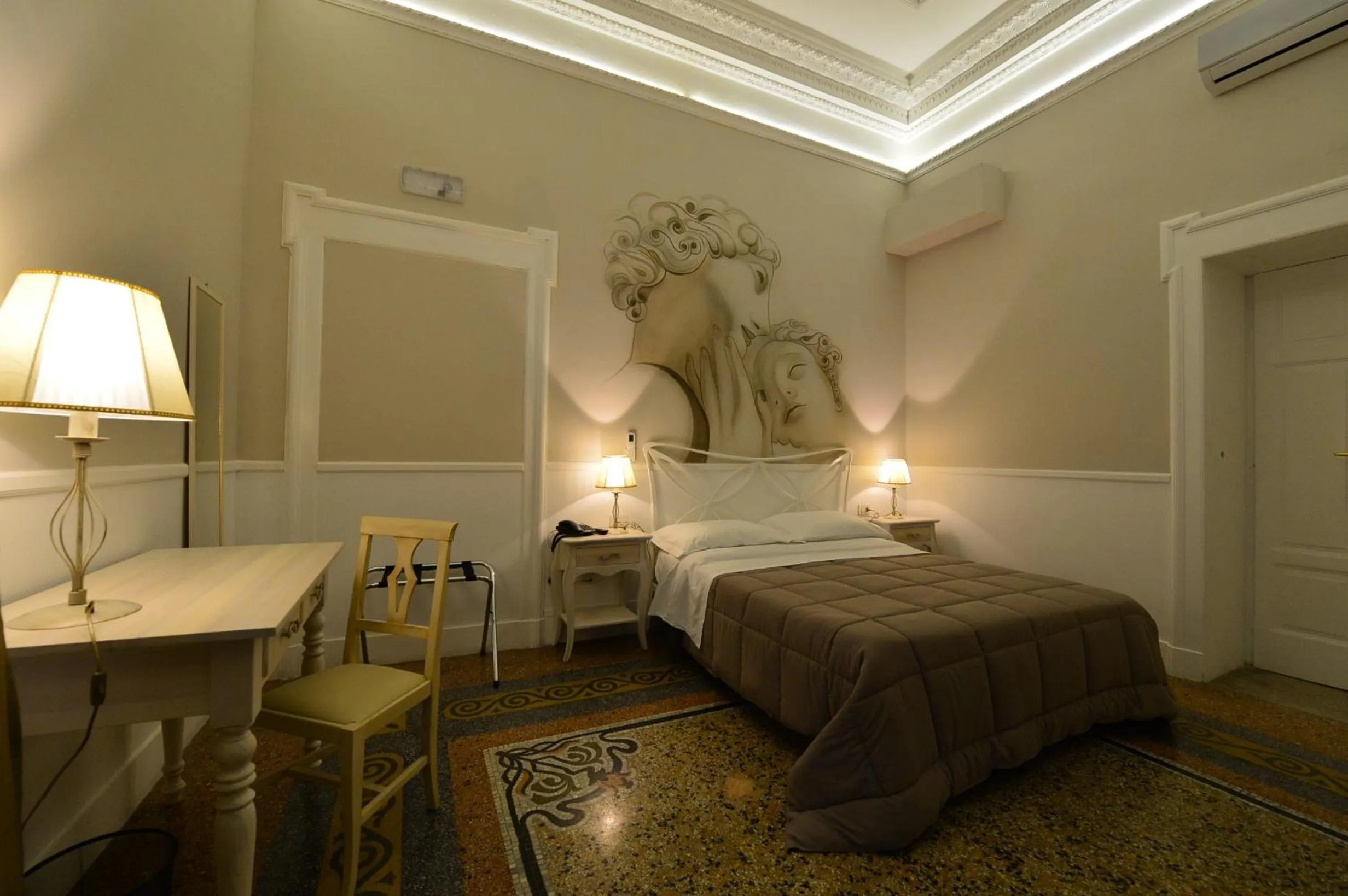 Photo of the whole room, Bed in Conte di Cavour