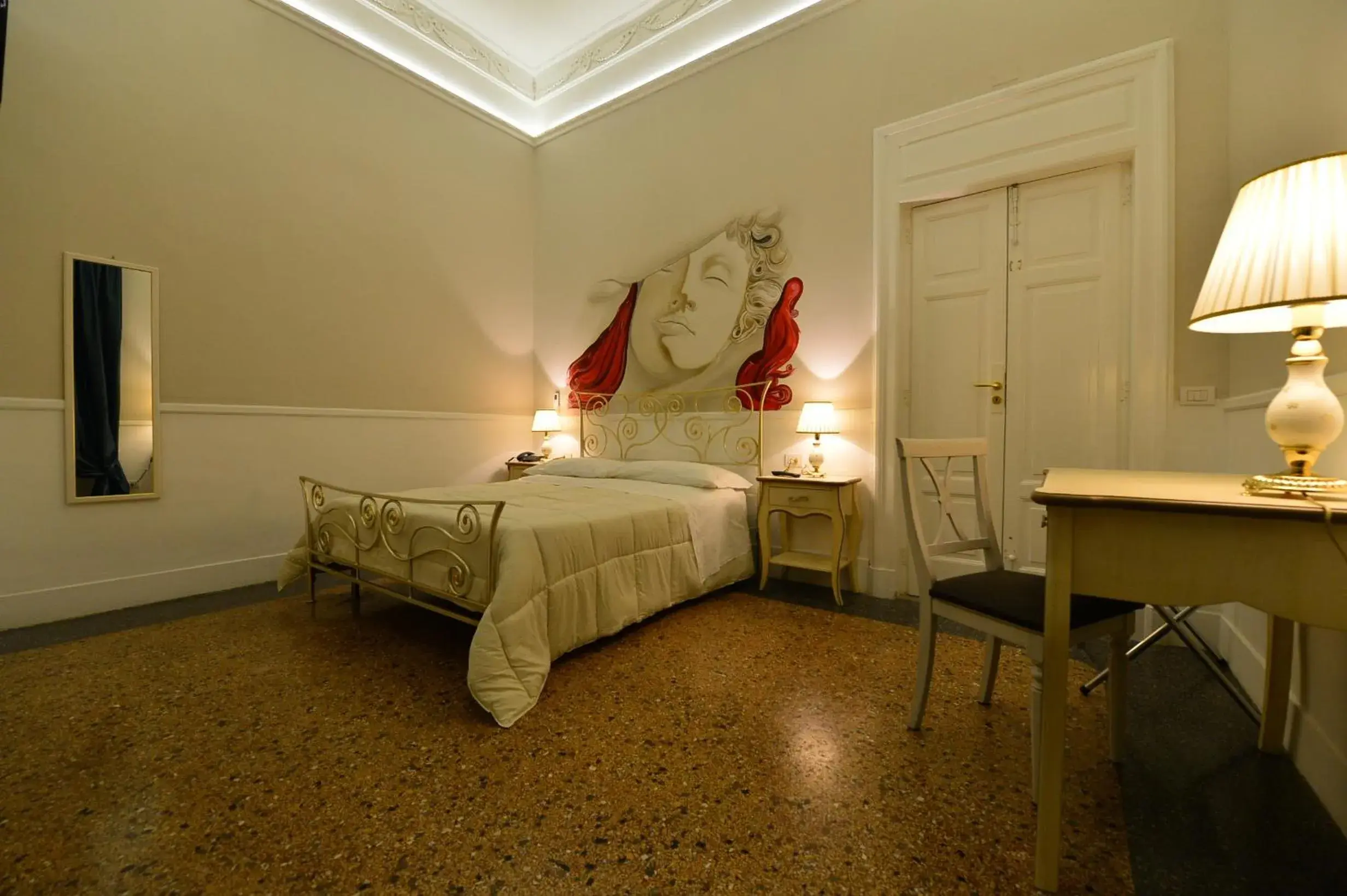 Superior Double Room - single occupancy in Conte di Cavour Superior Double Room - single occupancy in Conte di Cavour
