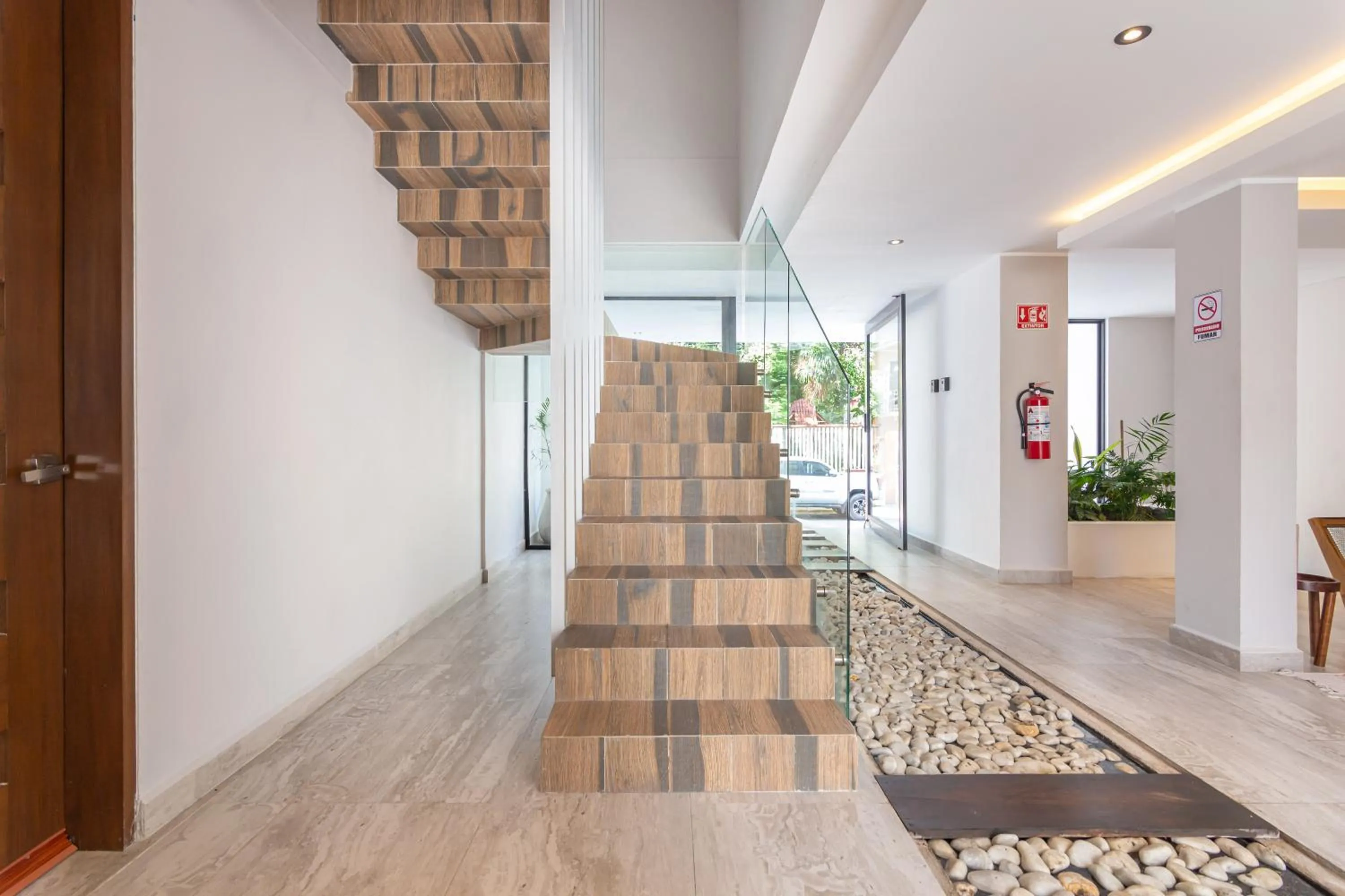 Facade/entrance in Toh House Luxury by Boutique Apartments MX
