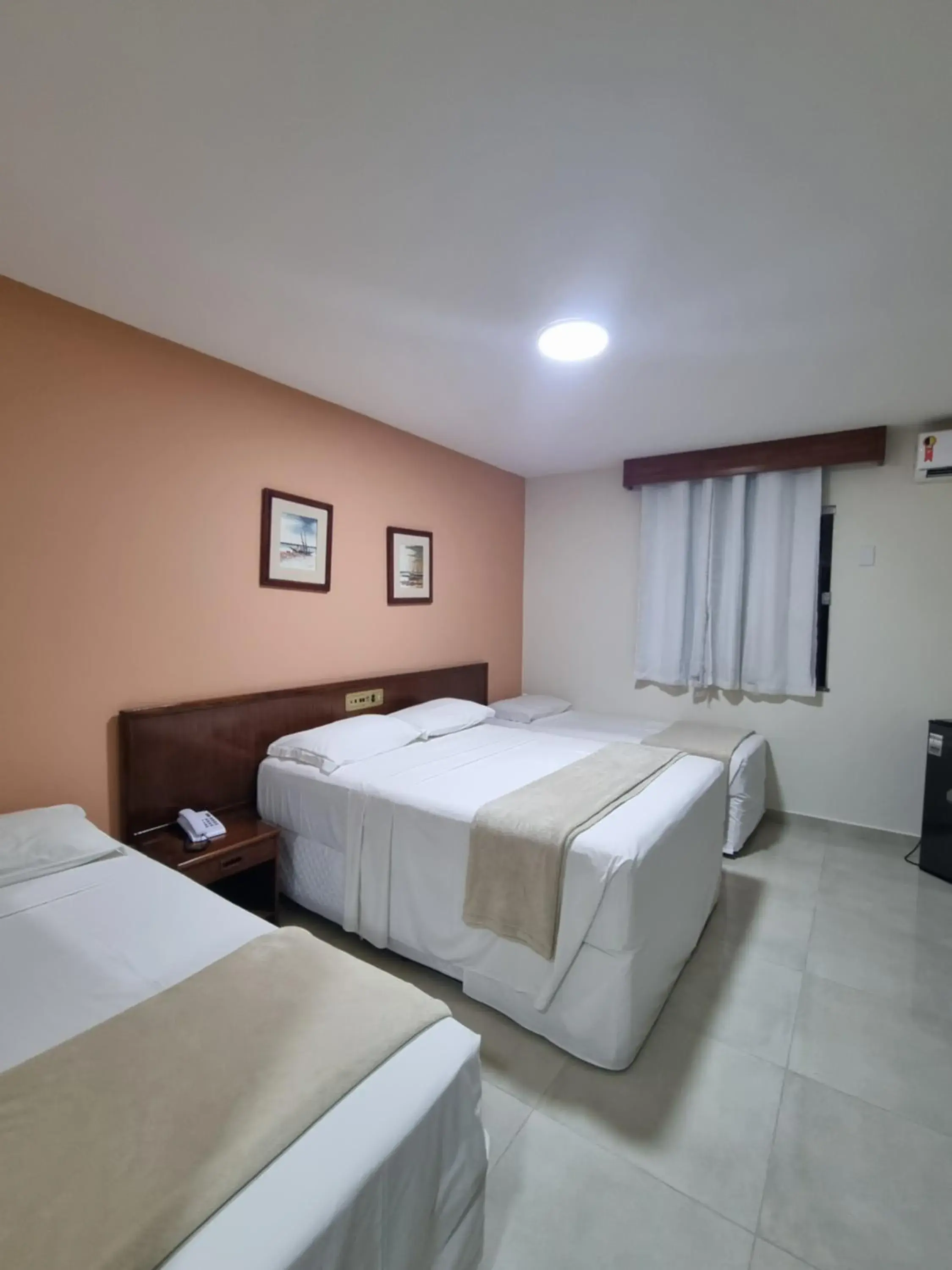 Standard Quadruple Room in LC TEMPORADAS PORTOBELLO PARK HOTEL Standard Quadruple Room in LC TEMPORADAS PORTOBELLO PARK HOTEL