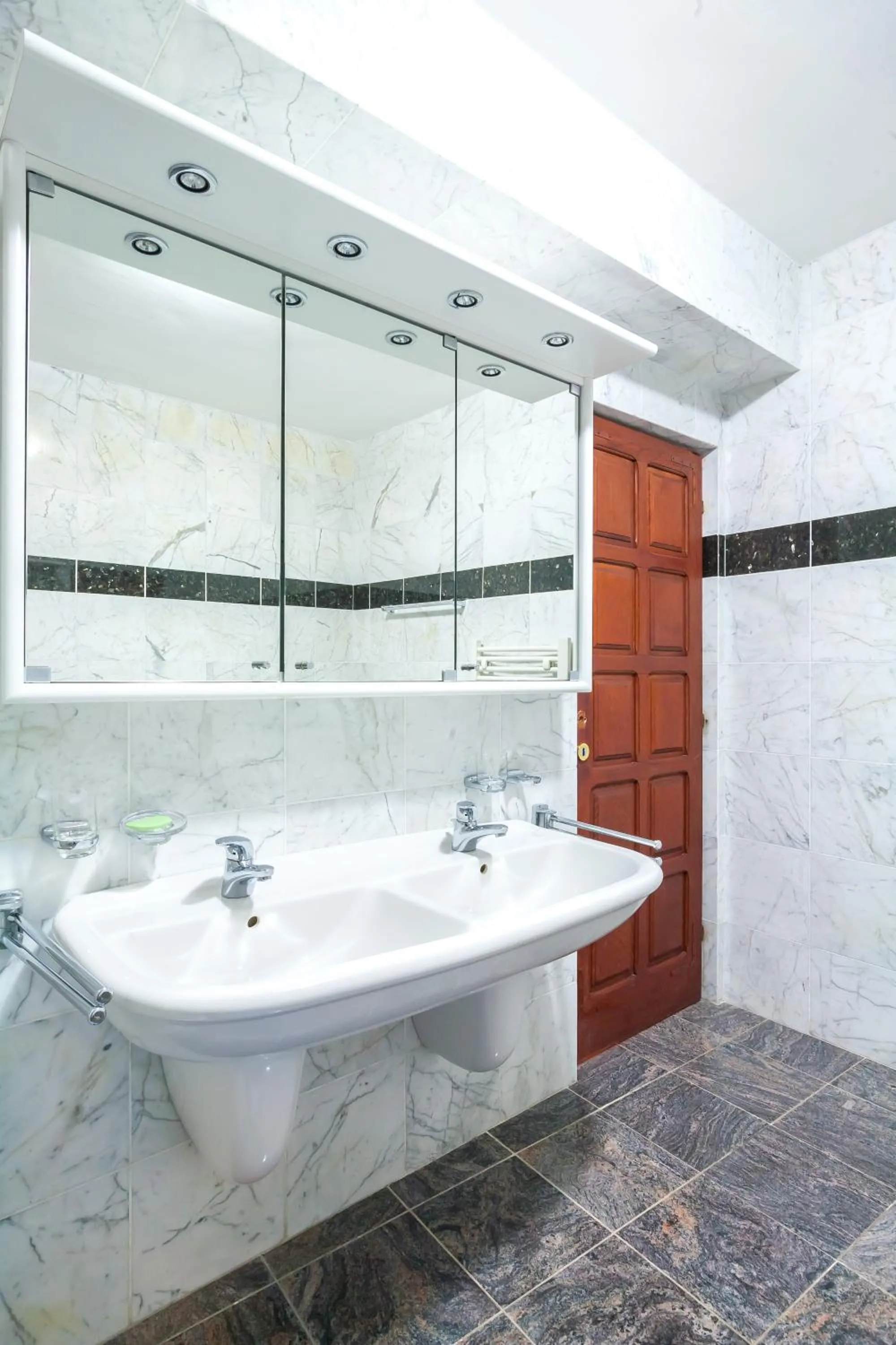 Bathroom in Villa & Apartments Perasto