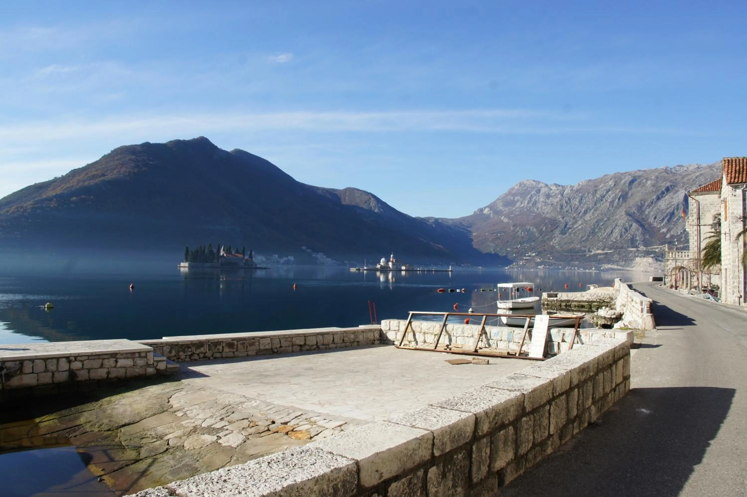 Neighbourhood in Villa & Apartments Perasto