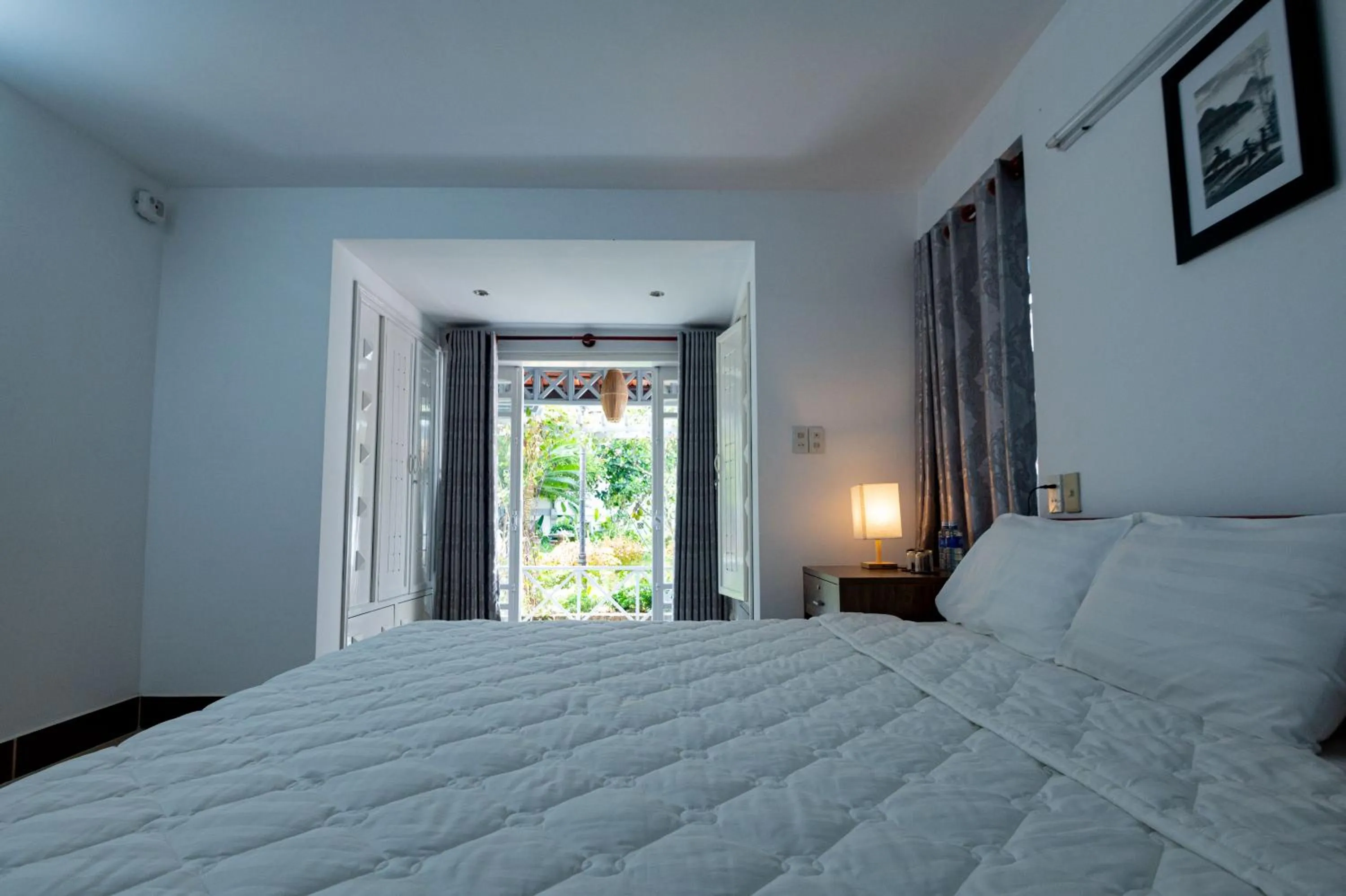 Bedroom, Bed in Golden Star Villa Hue