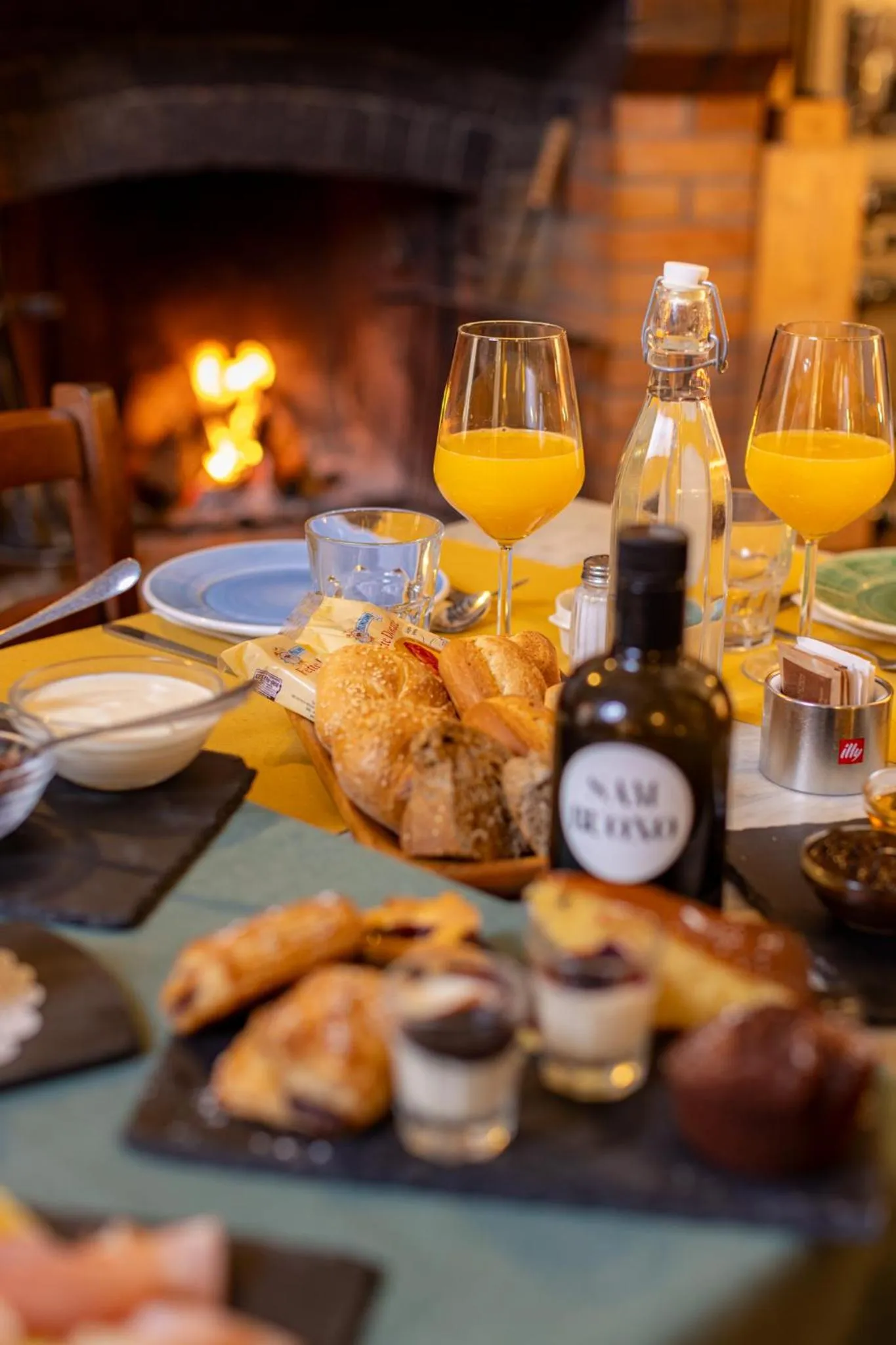 Restaurant/places to eat in PALAZZO DEL CAPITANO Wellness & Relais - Luxury Borgo Capitano Collection