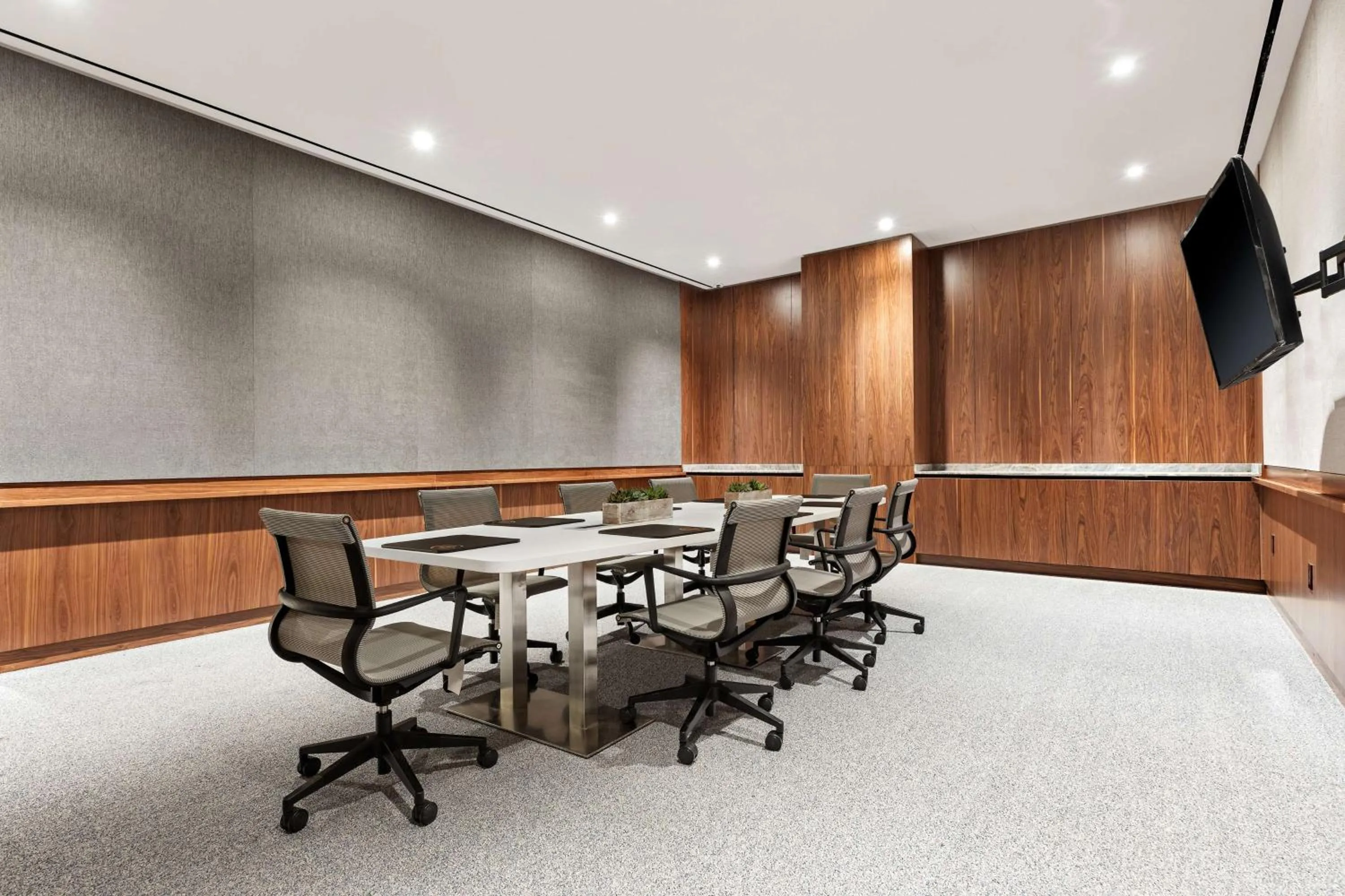 Meeting/conference room in Grayson Hotel