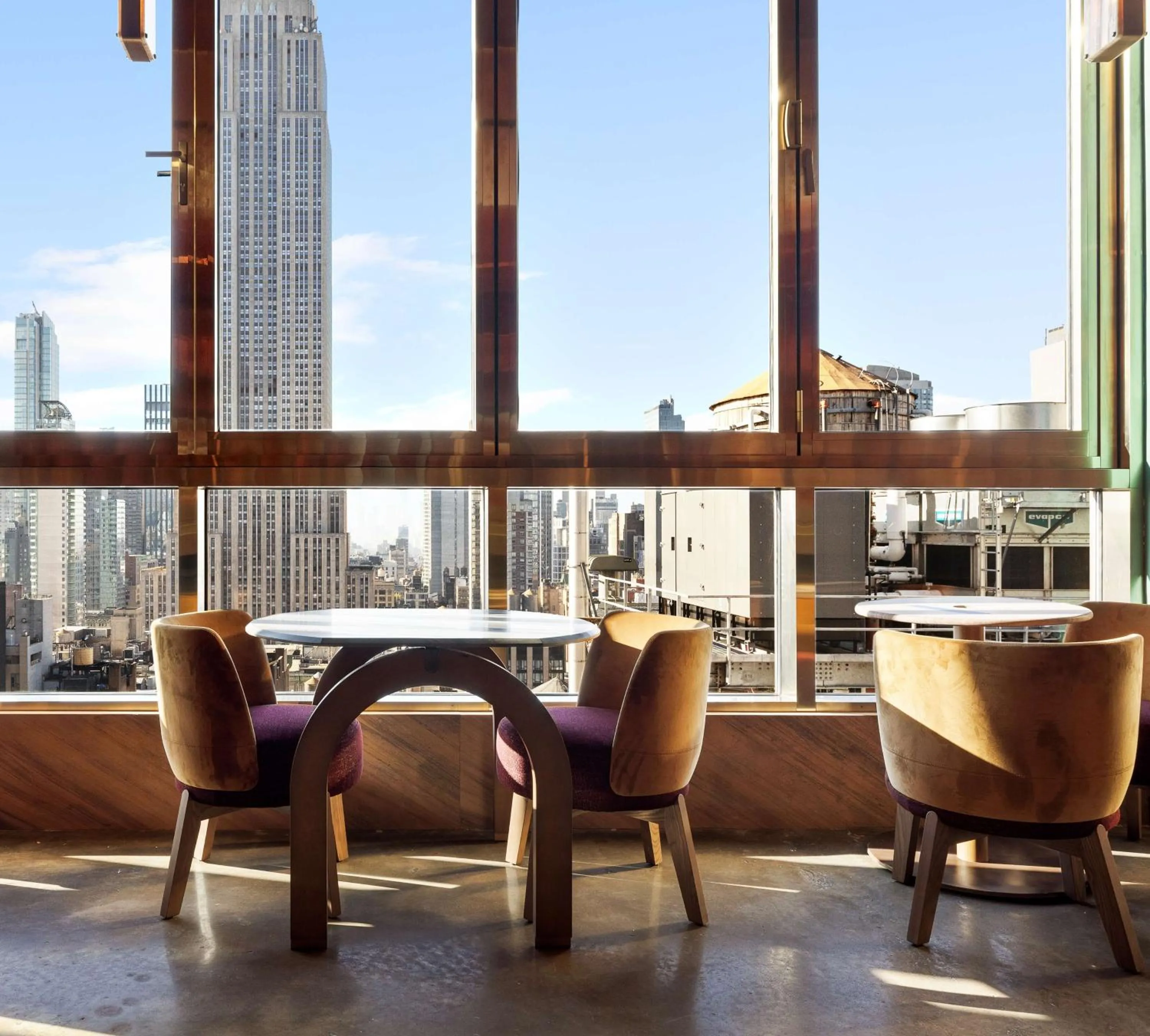 Restaurant/places to eat in Grayson Hotel