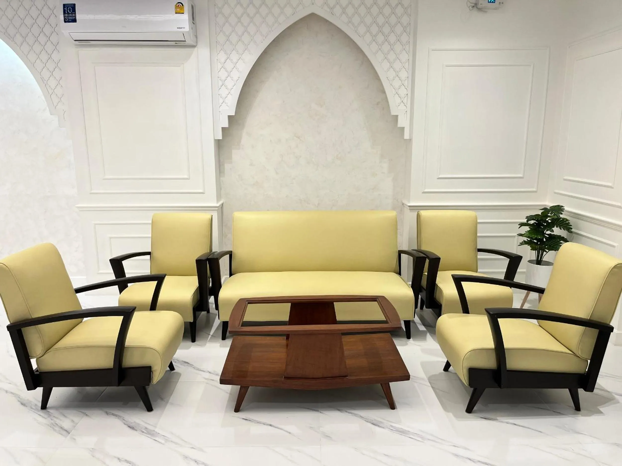 Seating area in Anwari Hotel