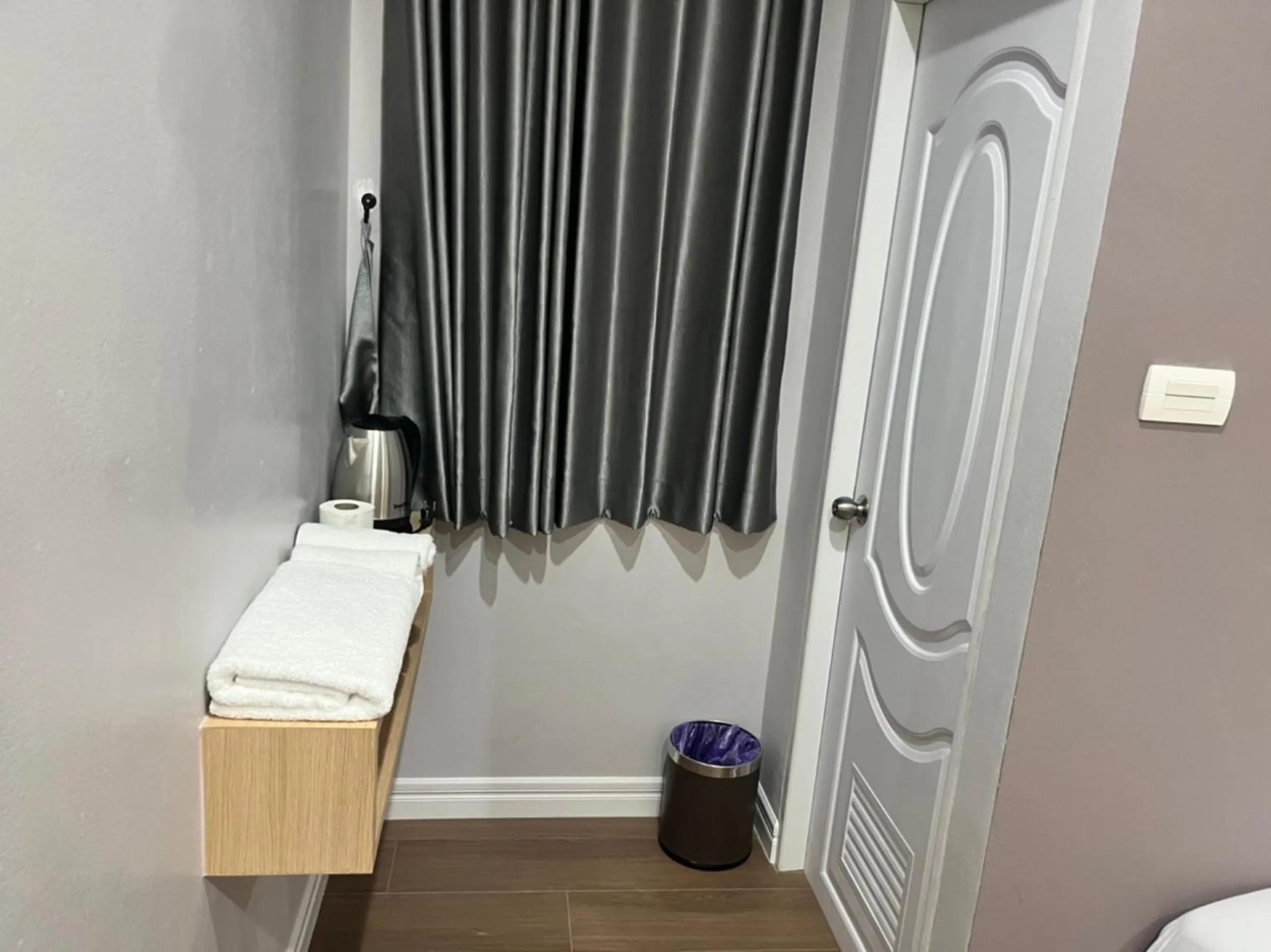 Bedroom in Anwari Hotel