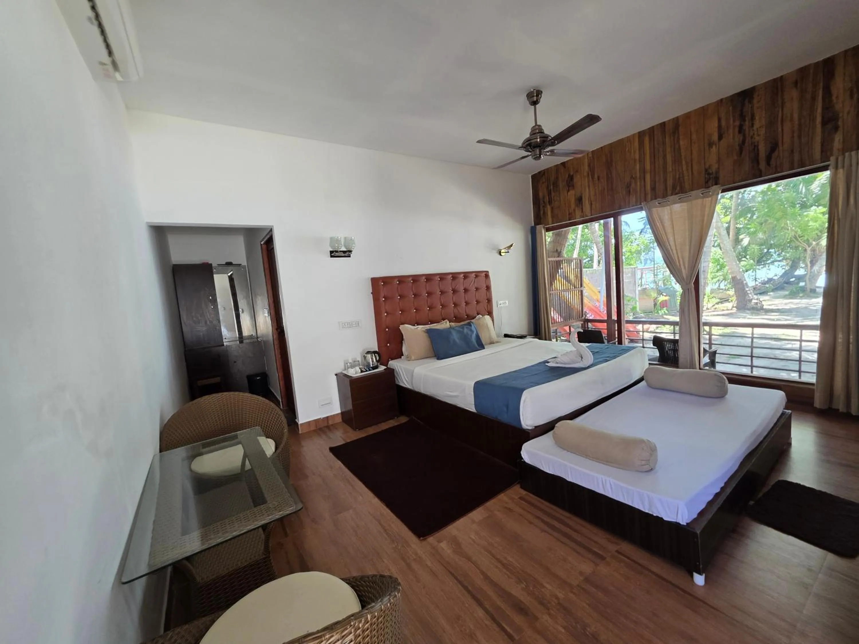 Bed in Lemon Grass Resort & Spa