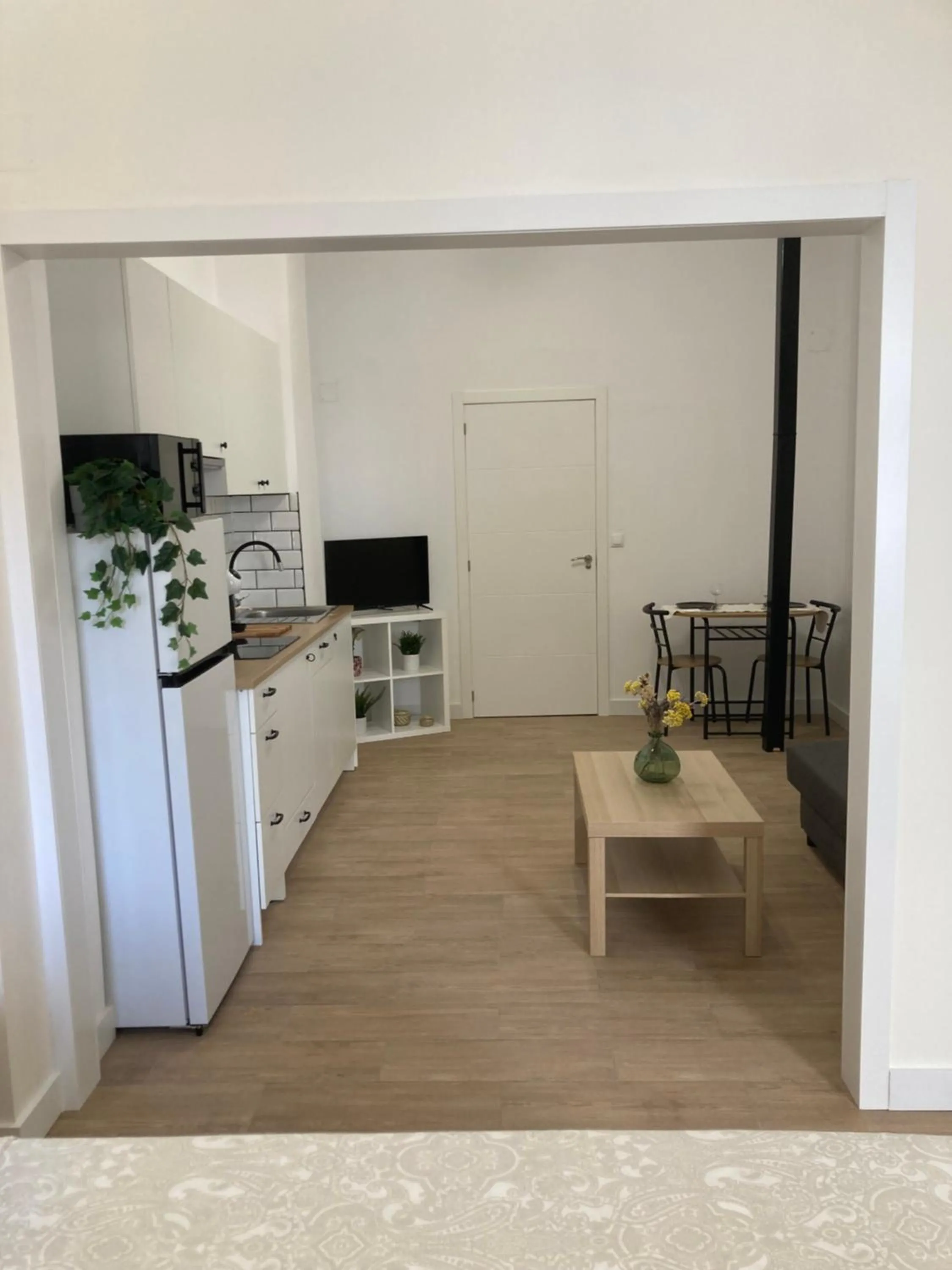 Kitchen or kitchenette in Castle View Apartments