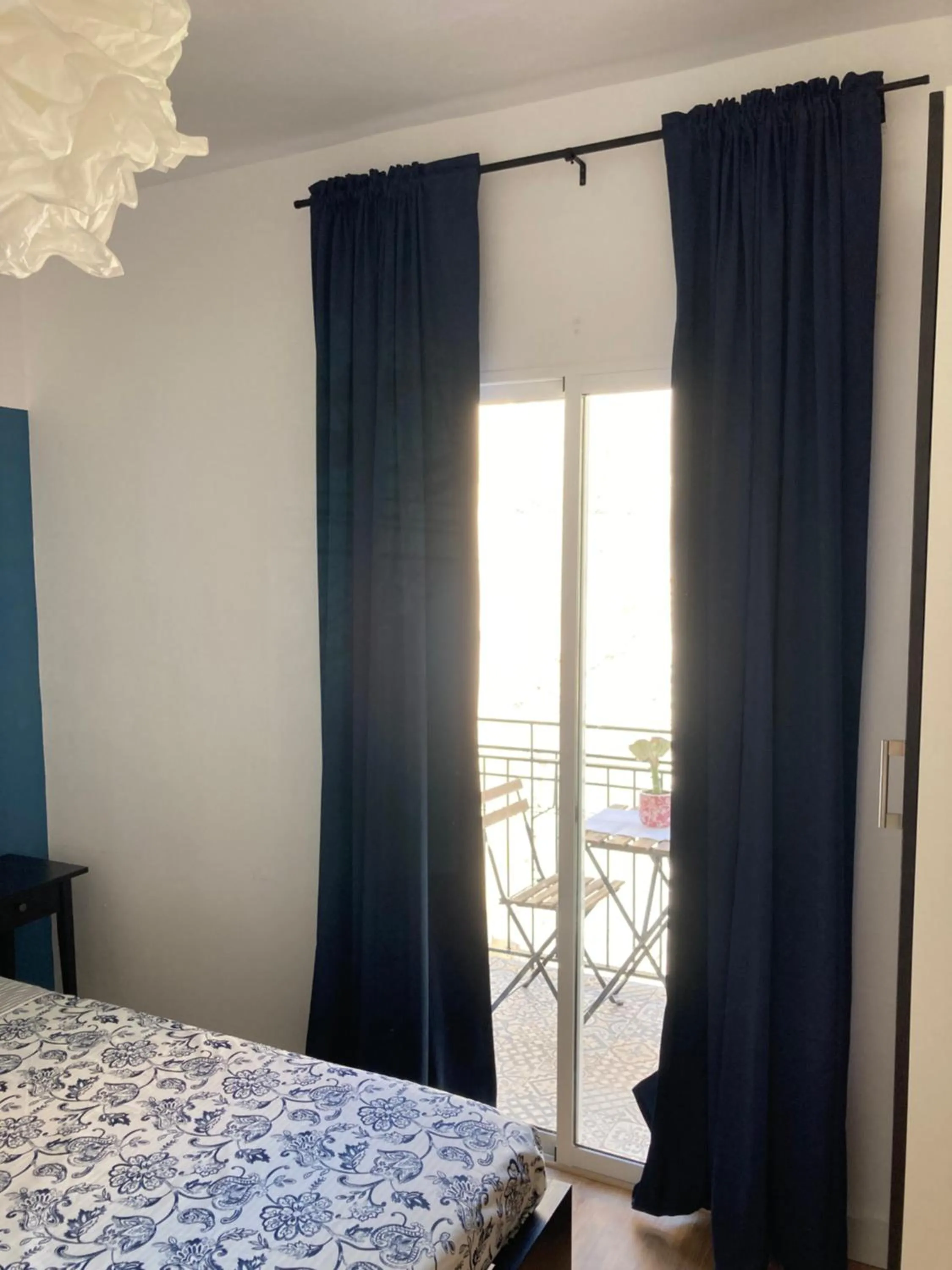 Balcony/Terrace, Bed in Castle View Apartments