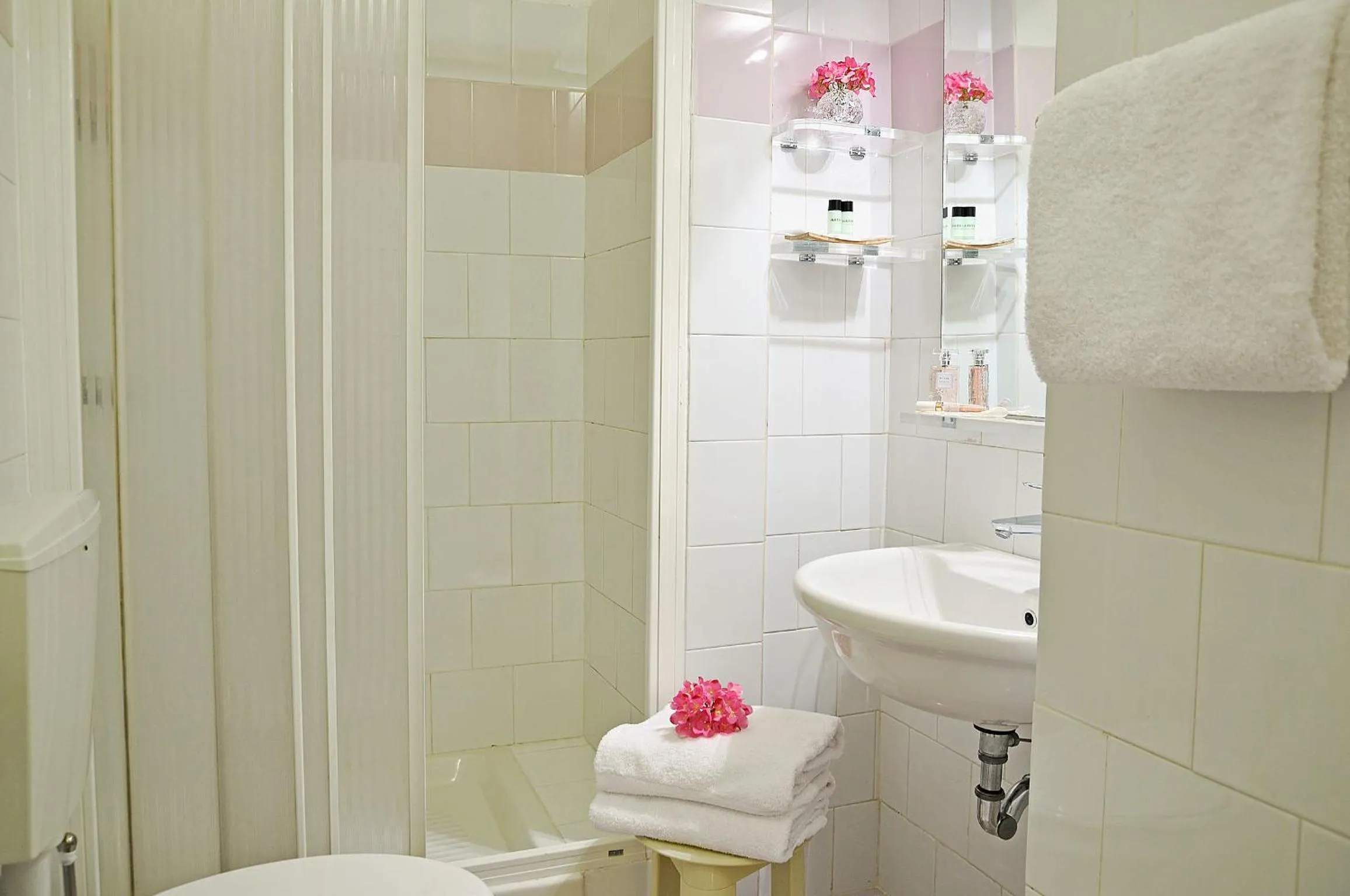 Bathroom in Hotel Vasari