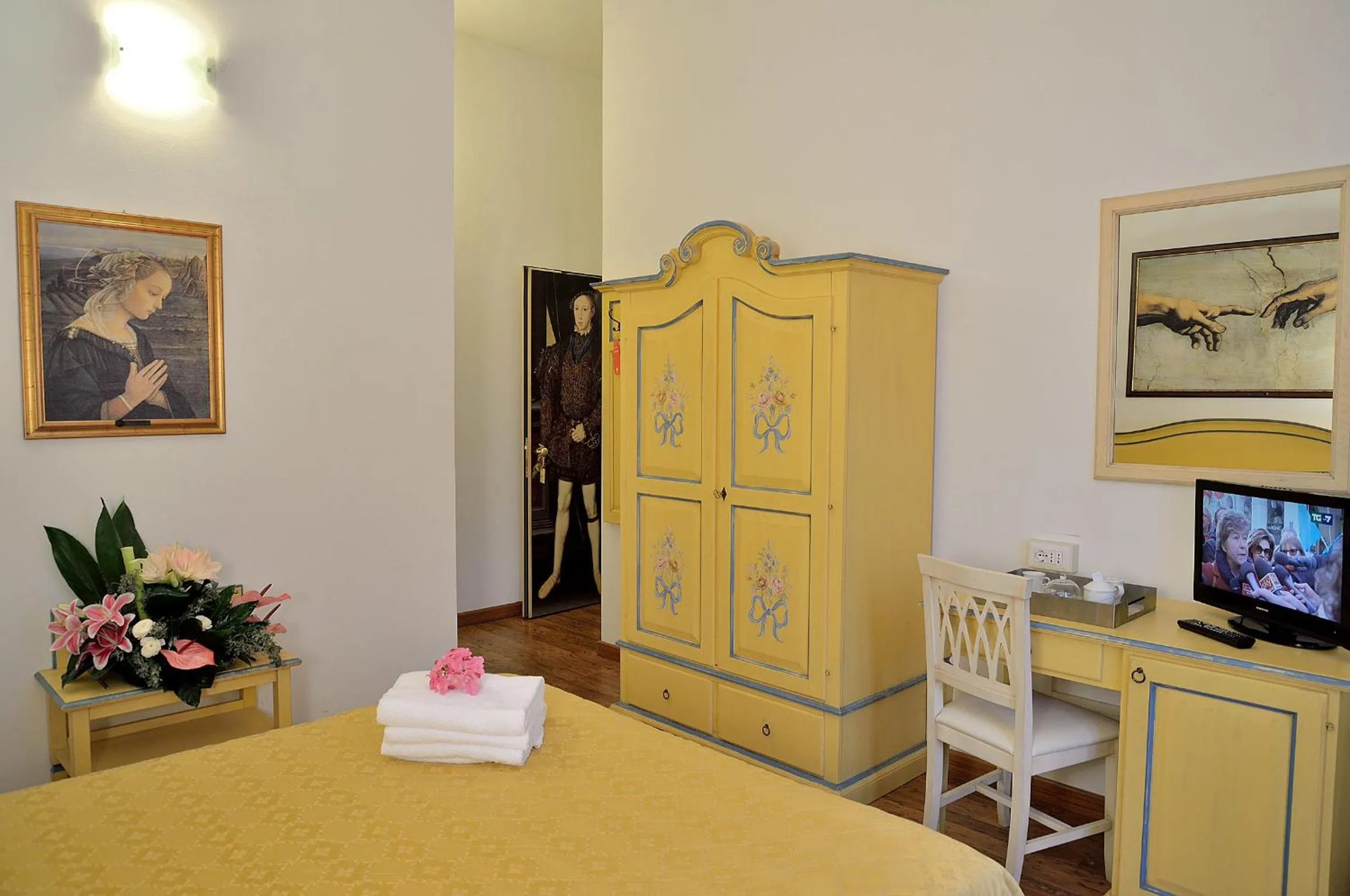 Photo of the whole room, Bed in Hotel Vasari