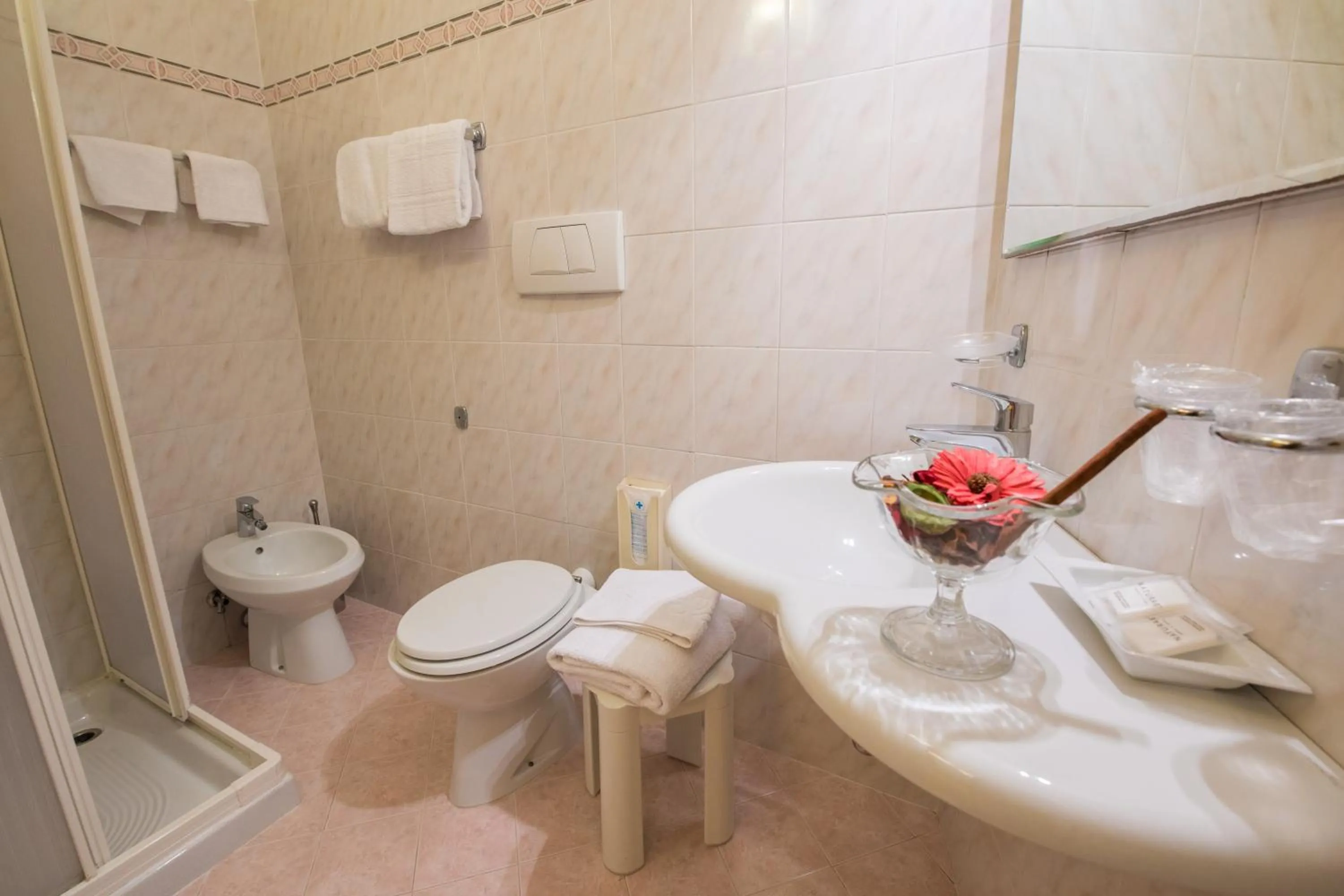 Bathroom in Hotel Vasari