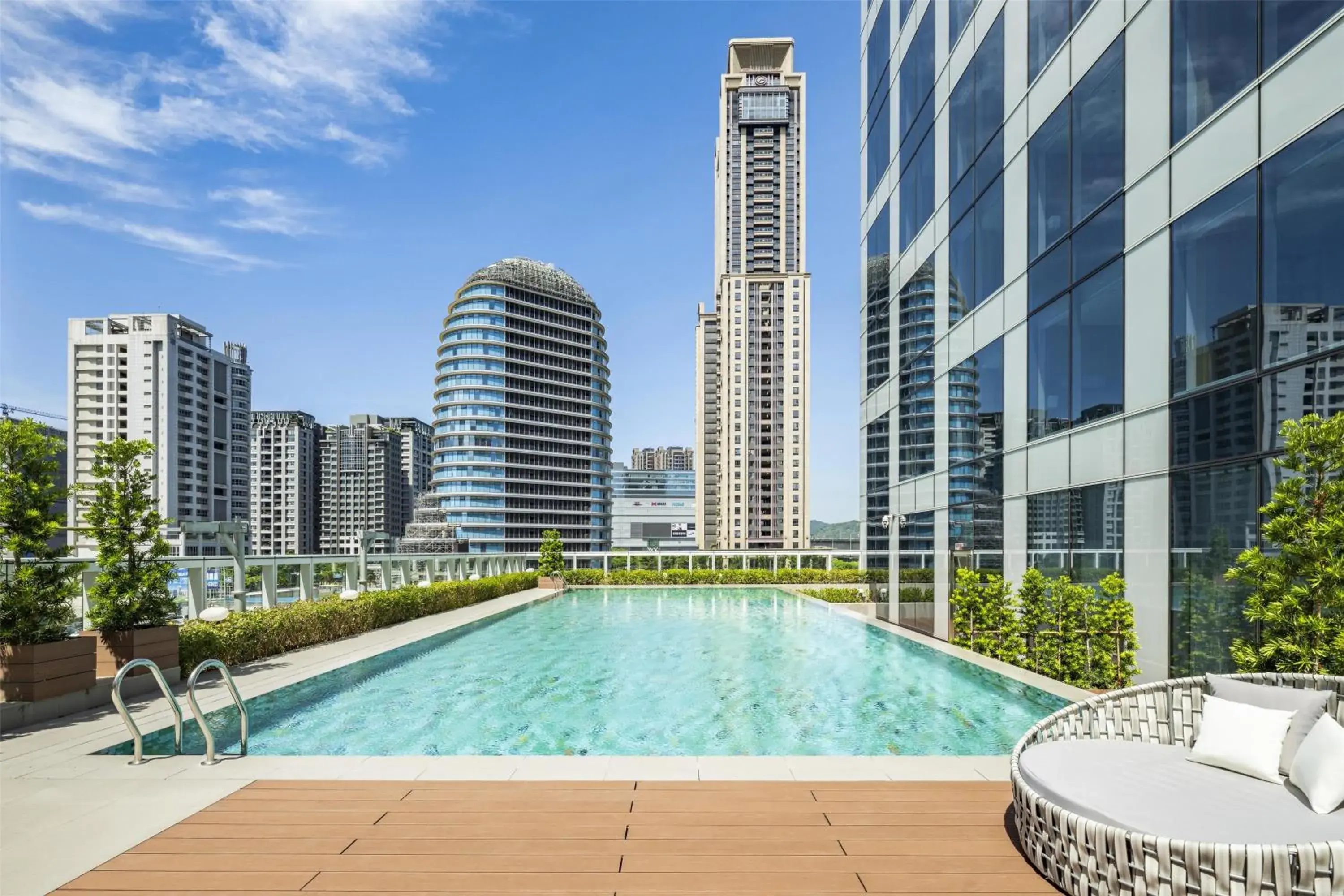 Swimming pool in Hyatt Place New Taipei City Xinzhuang Swimming pool in Hyatt Place New Taipei City Xinzhuang