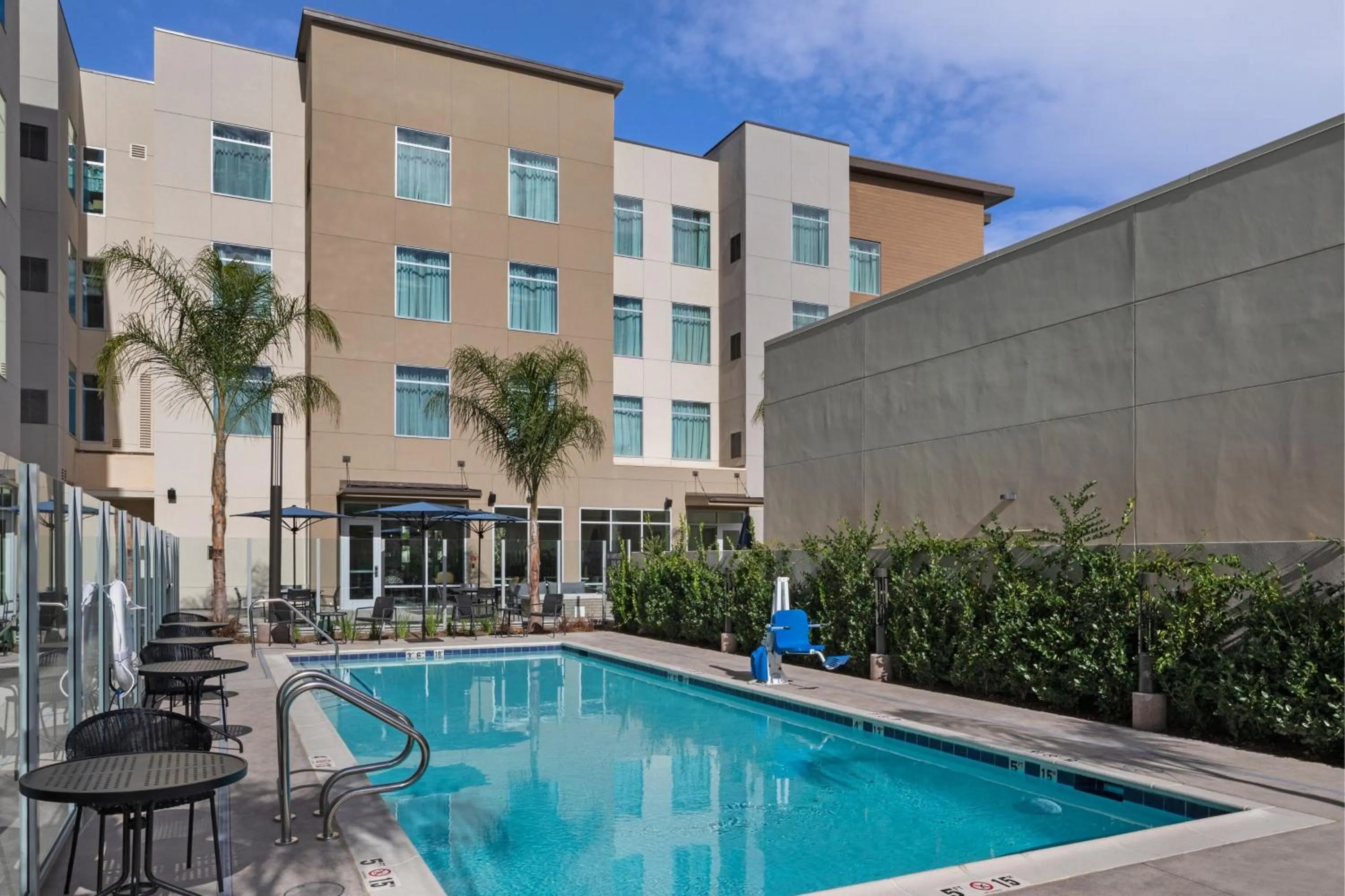 Swimming pool in Residence Inn by Marriott Chatsworth