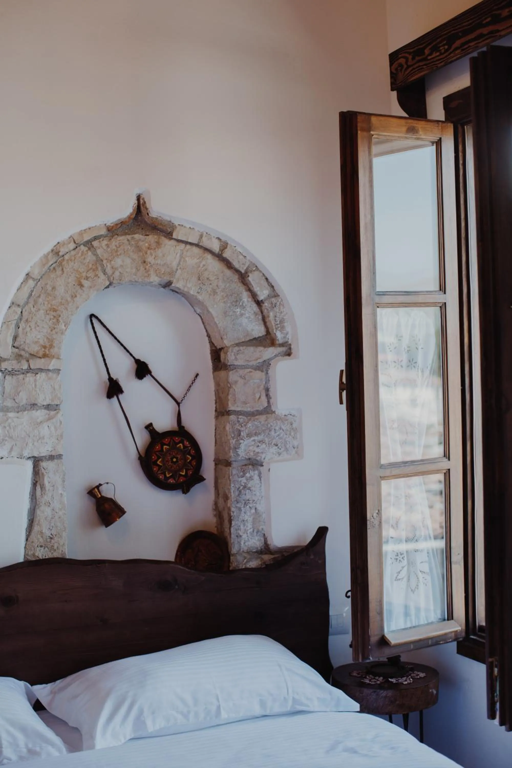 Property building, Bed in Tradita e Beratit